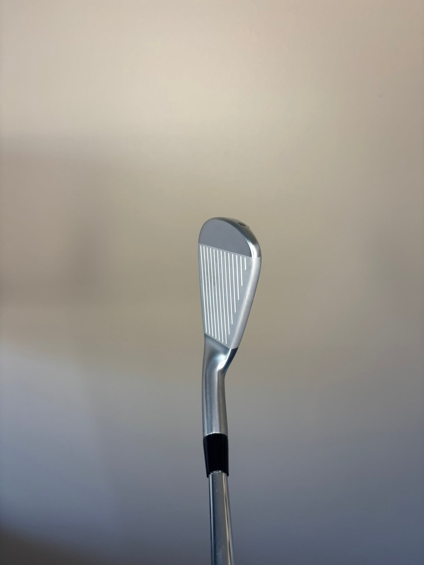 Mizuno JPX 923 Forged 7-Iron DG 105 S300 Stiff Flex 37.25″ MINT