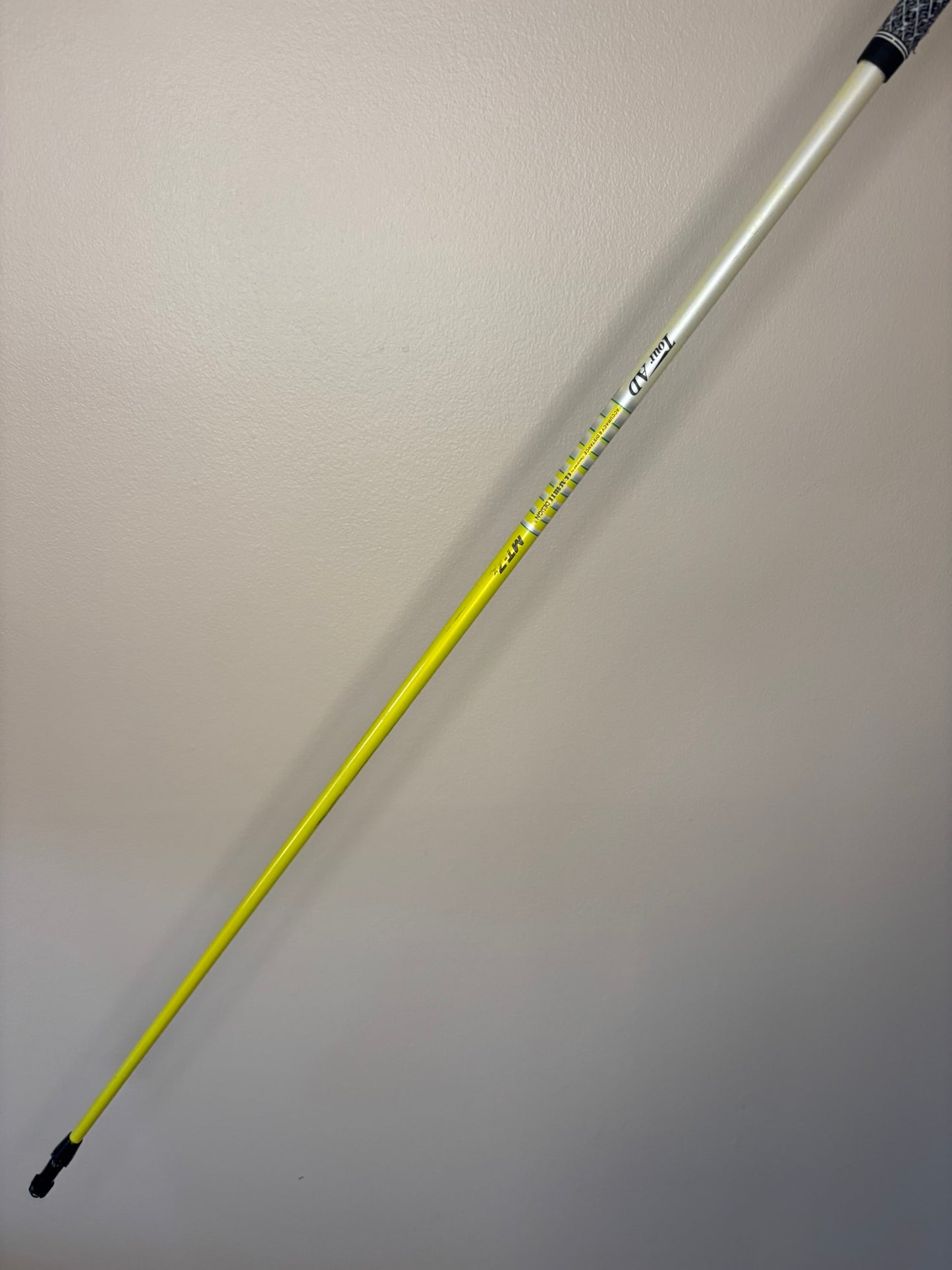 Graphite Design Tour AD MT Extra Stiff Flex Driver Shaft Titleist Tip 44.5″ NICE