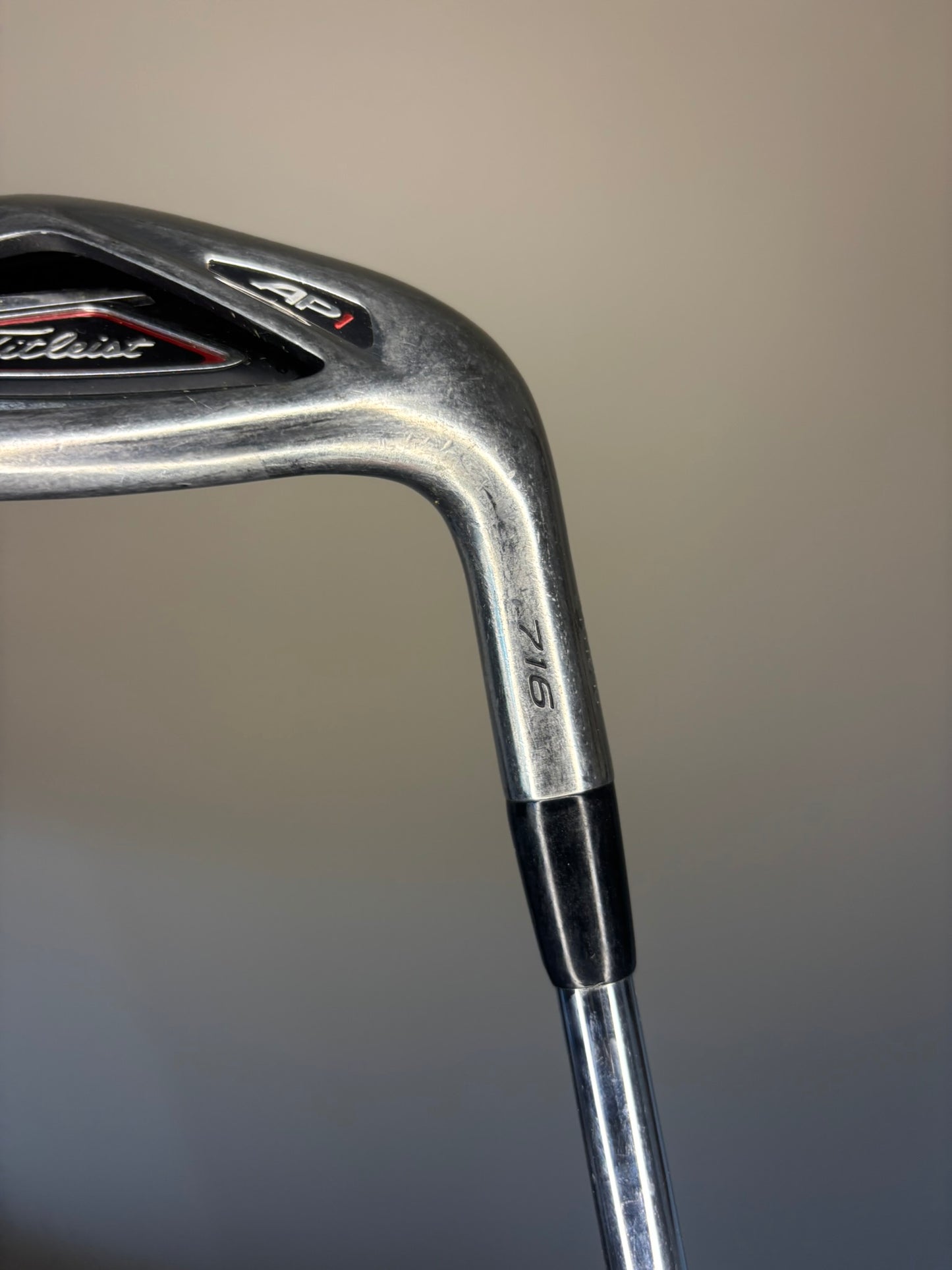 Titleist 716 AP1 Gap Wedge 47° AMT X100 Extra Stiff Flex 35.5″ NICE