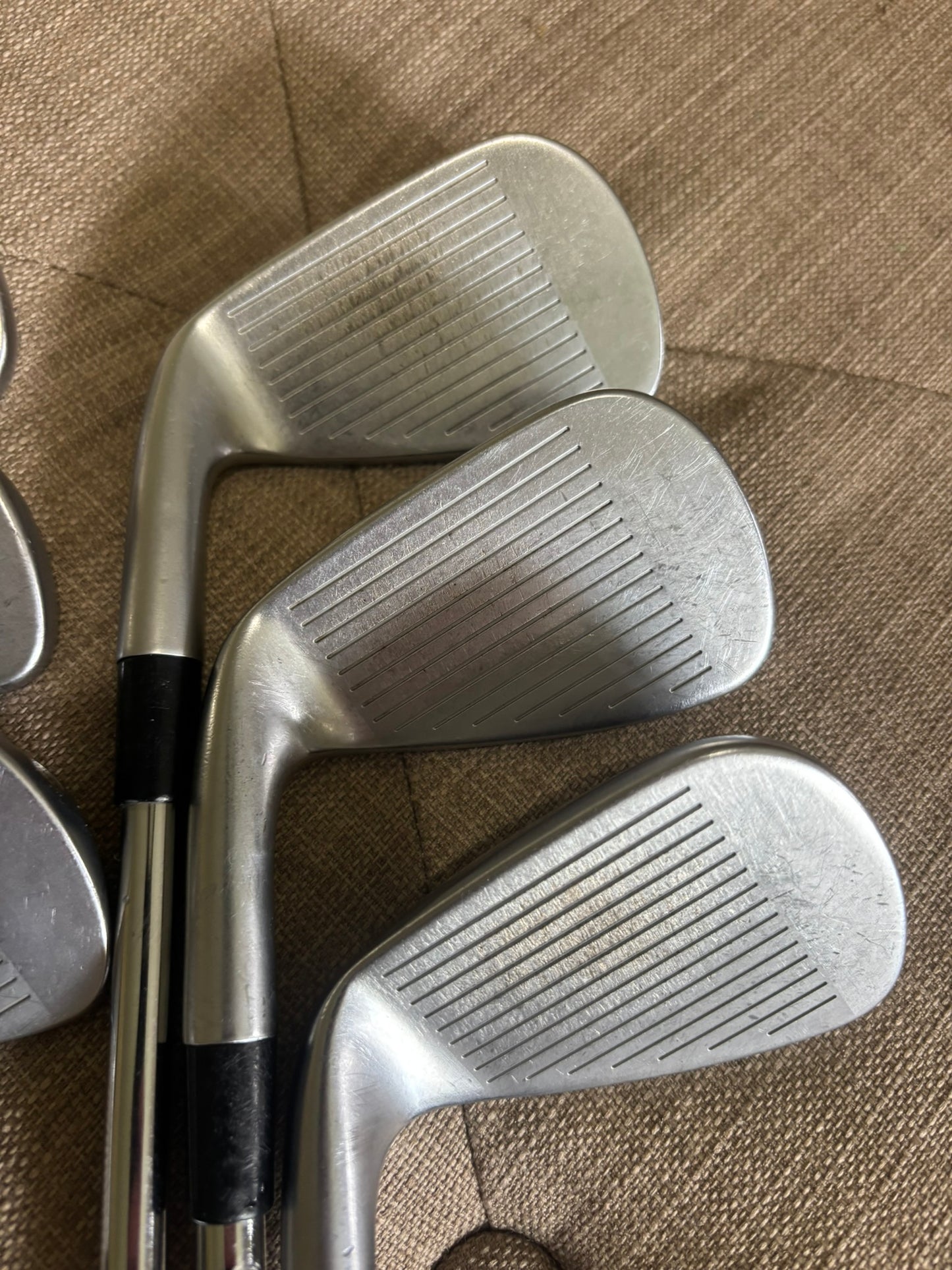 Taylormade 2021 P790 Iron Set 5-PW Elevate 95 MPH Stiff Flex -1/4″ NICE