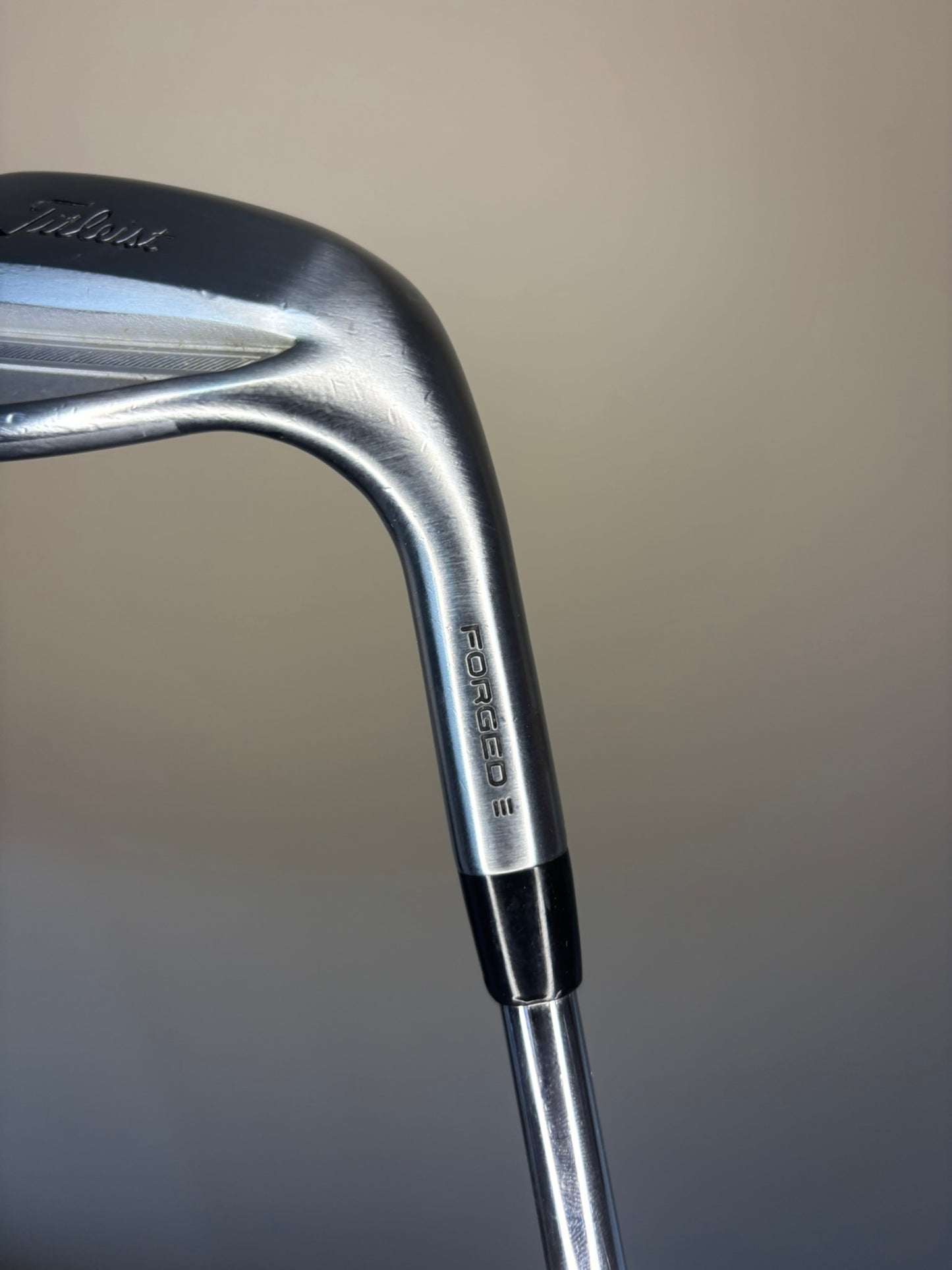 Titleist 2023 T100 Gap Wedge 50° AMT White X100 Extra Stiff Flex 36.25″ NICE