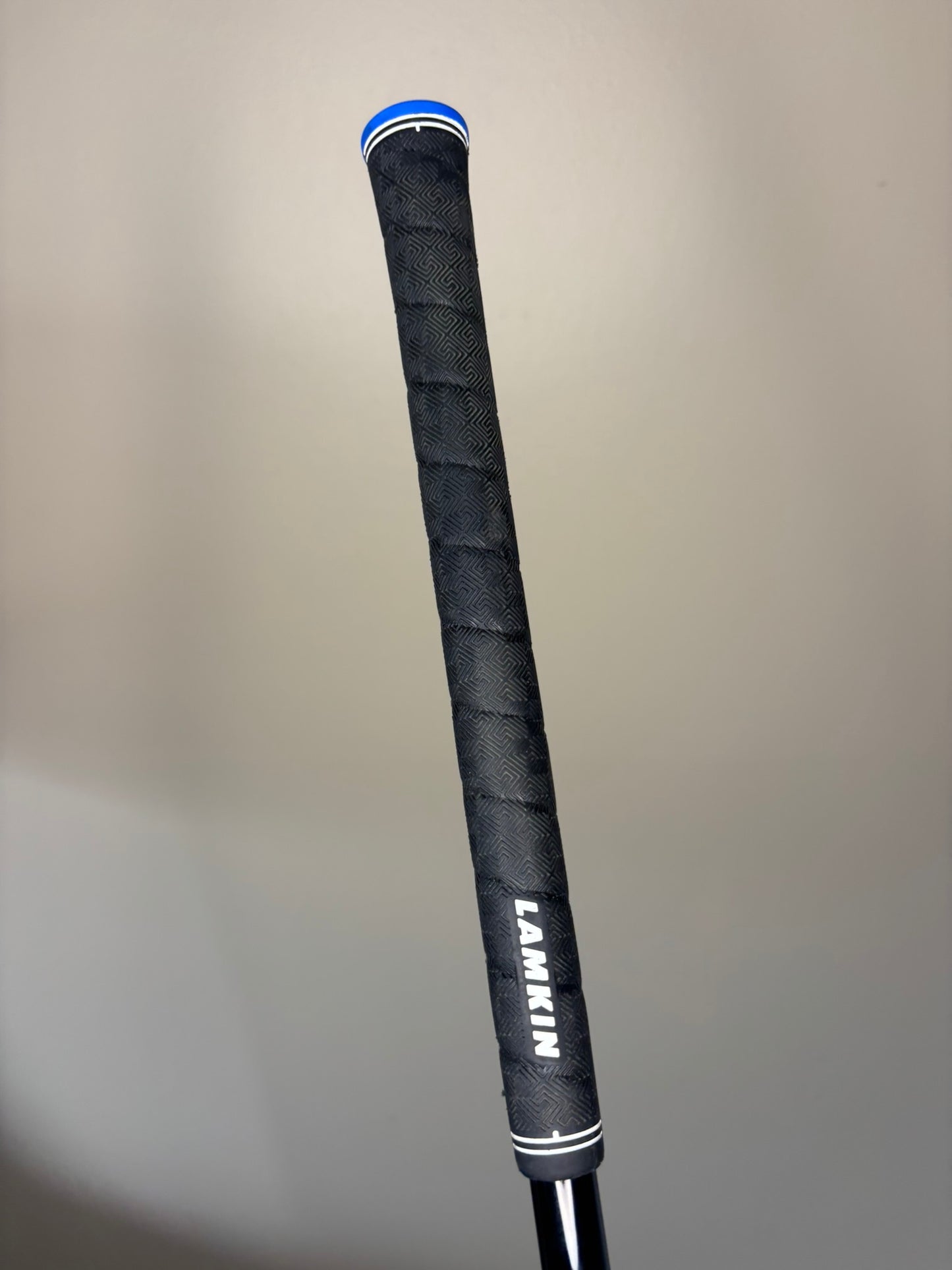 Titleist TSr3 Driver 9° HZRDUS Black 60g Stiff Flex 45.25″ +HC NICE