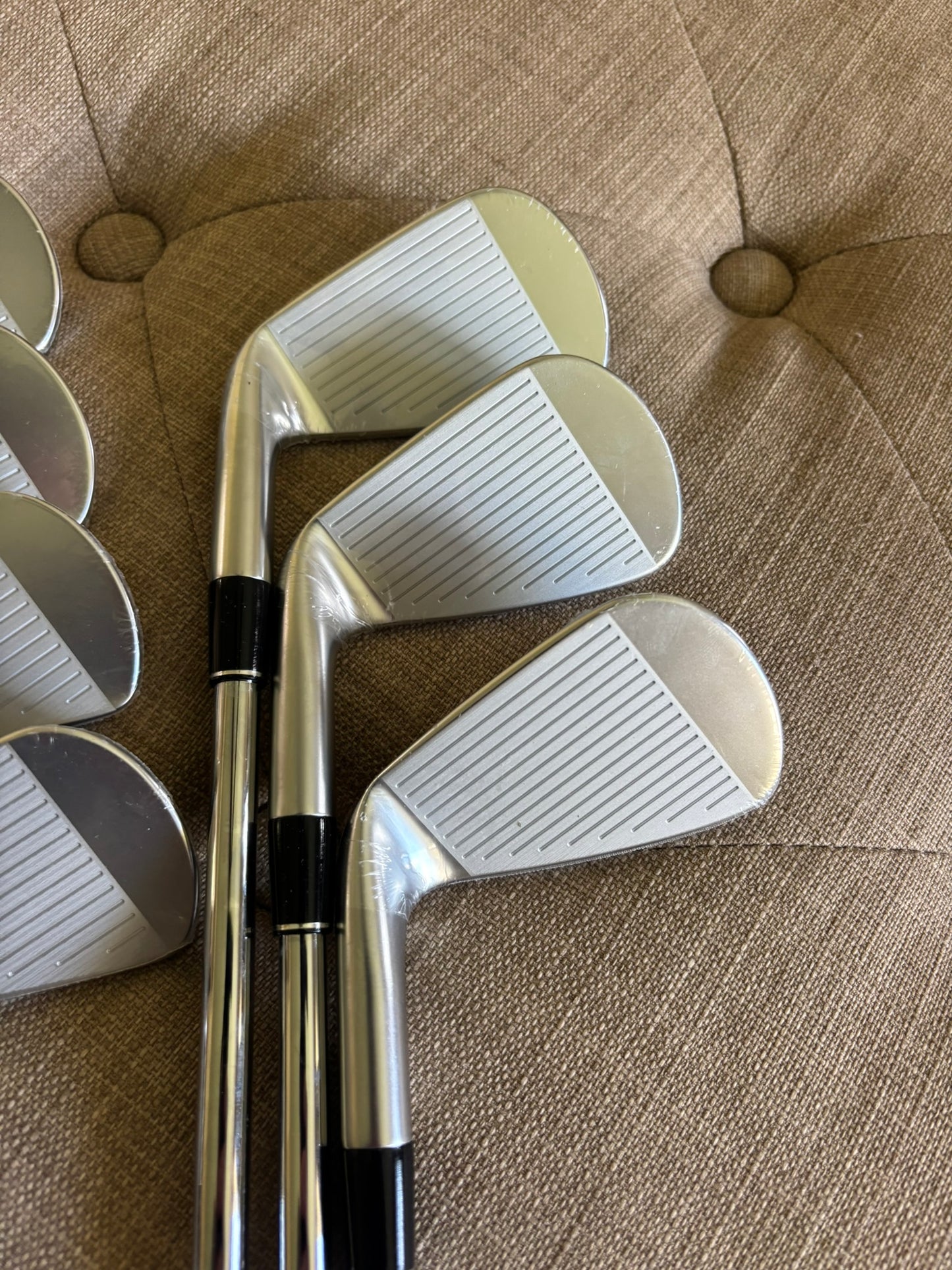 Srixon ZXi5 ZXi7 Combo Iron Set 4-PW NS Pro Tour105 Stiff Flex STD NEW