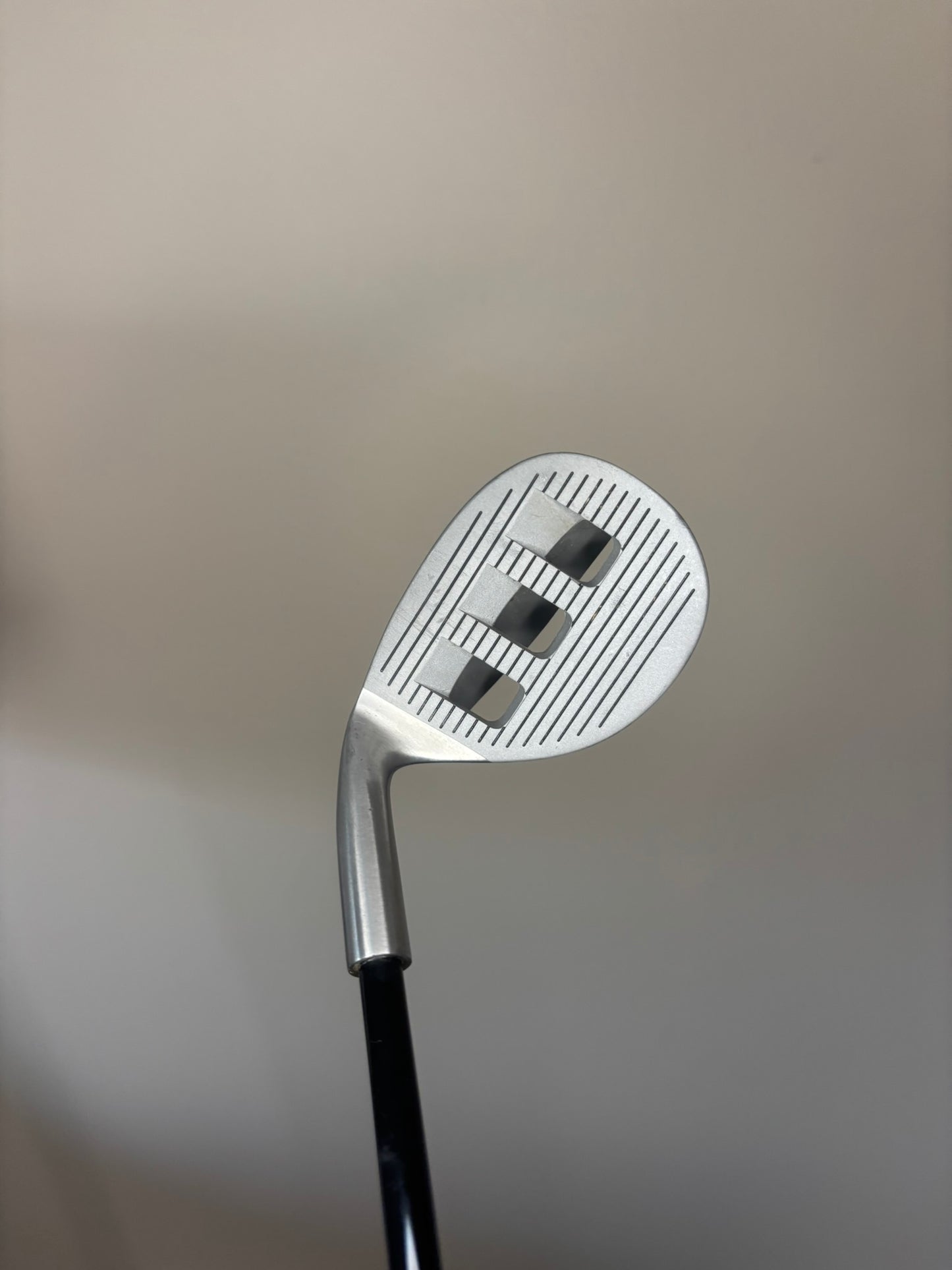 X Factor Dr. Sandtrap Sand Wedge 60° Dr. Knockdown Regular Flex 35.5″