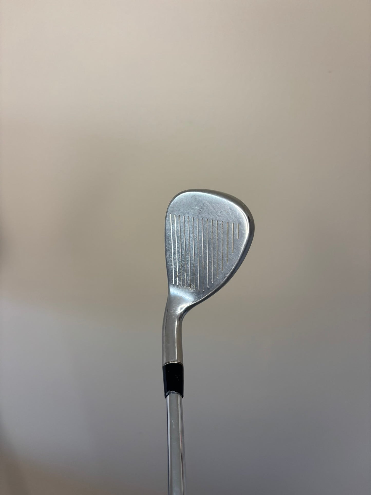 Callaway Rogue CF18 Sand Wedge 54° Steel Shaft Regular Flex 35″ NICE