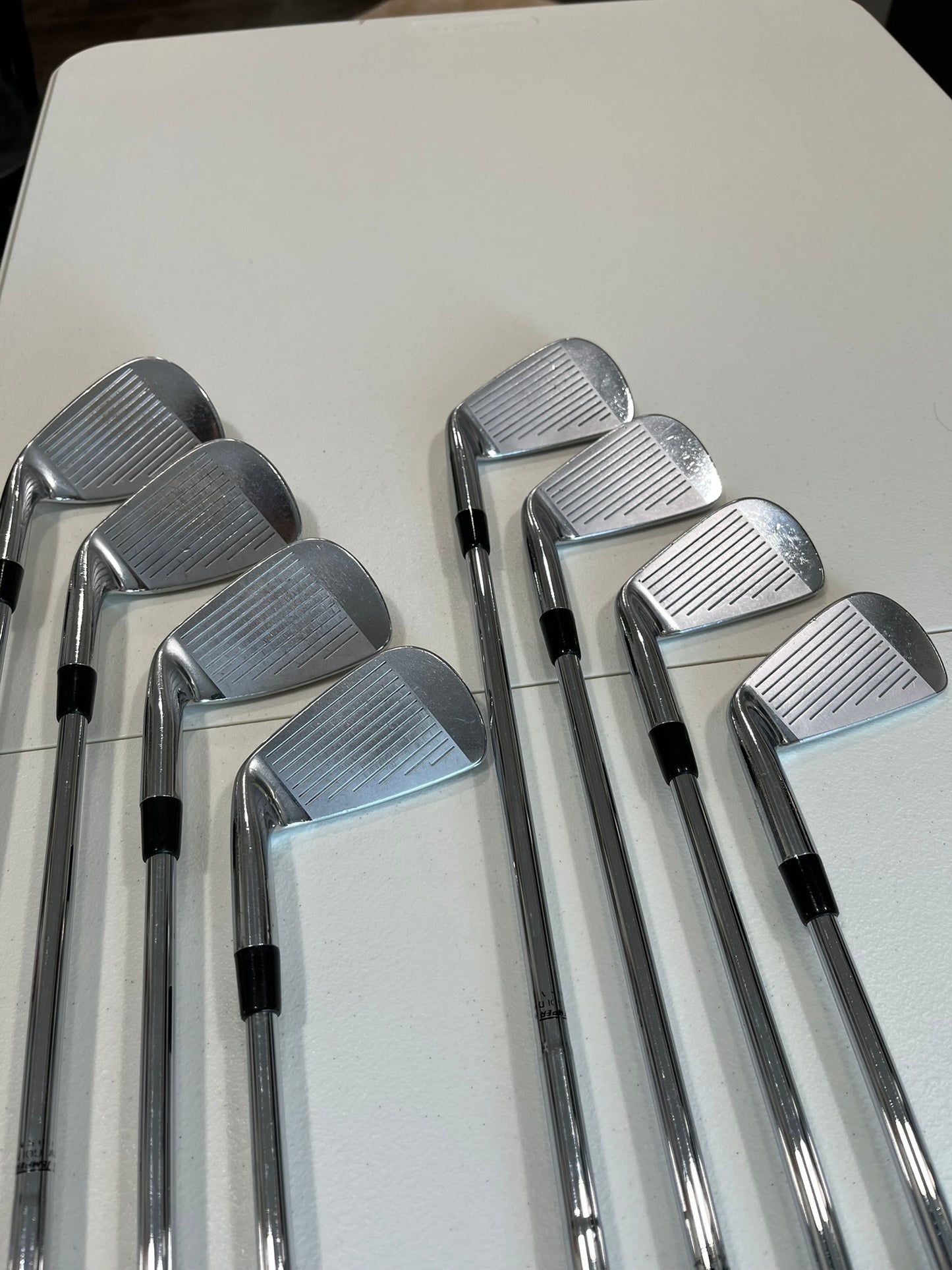 Photo of Titleist 690 CB Forged Iron Set Stiff Flex Dg S300