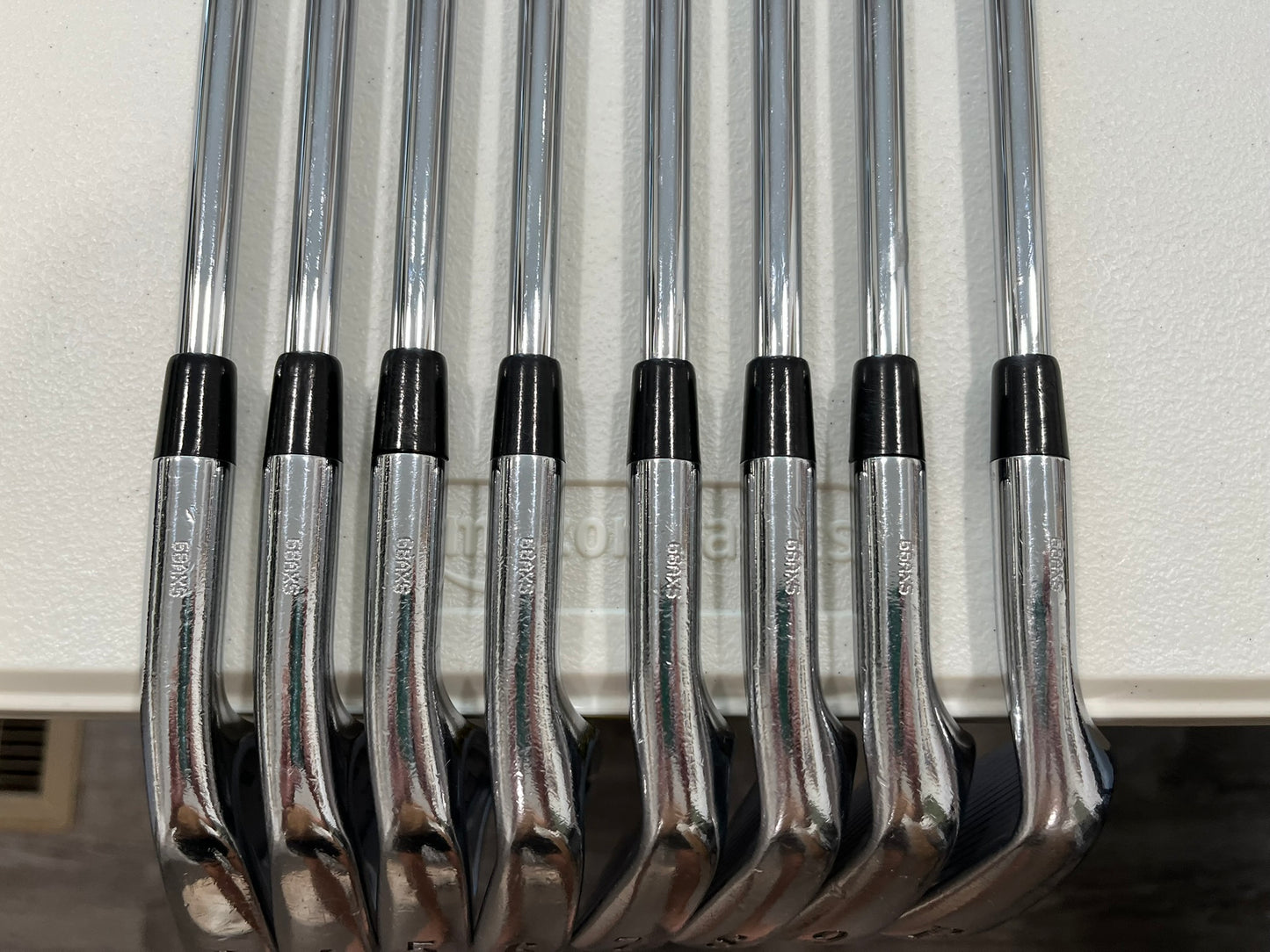 Photo of Titleist 690 CB Forged Iron Set Stiff Flex Dg S300