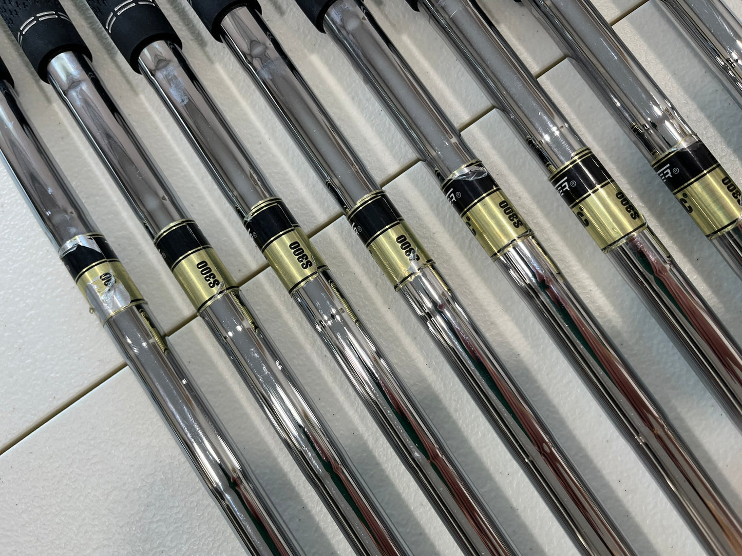 Photo of Titleist 690 CB Forged Iron Set Stiff Flex Dg S300