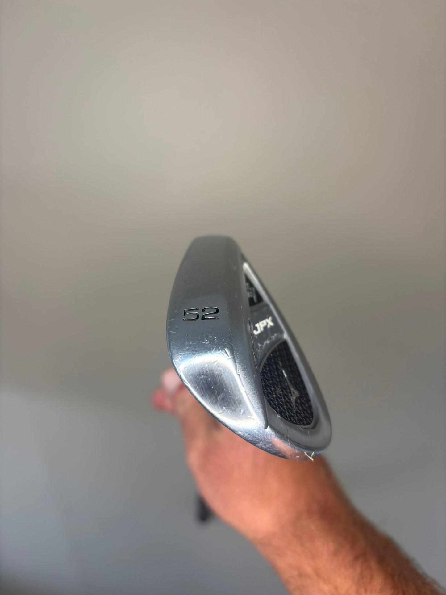 Photo of Mizuno JPX Satin Chrome Gap Wedge 52° Regular Flex Fujikura 65G