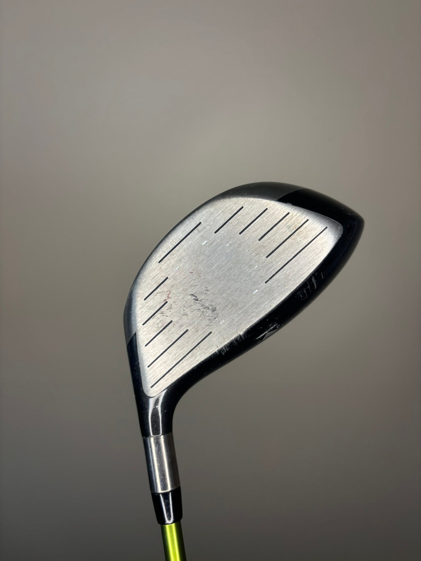 Photo of Titleist 905 T Driver 9.5° Stiff Flex Aldila Nv 65
