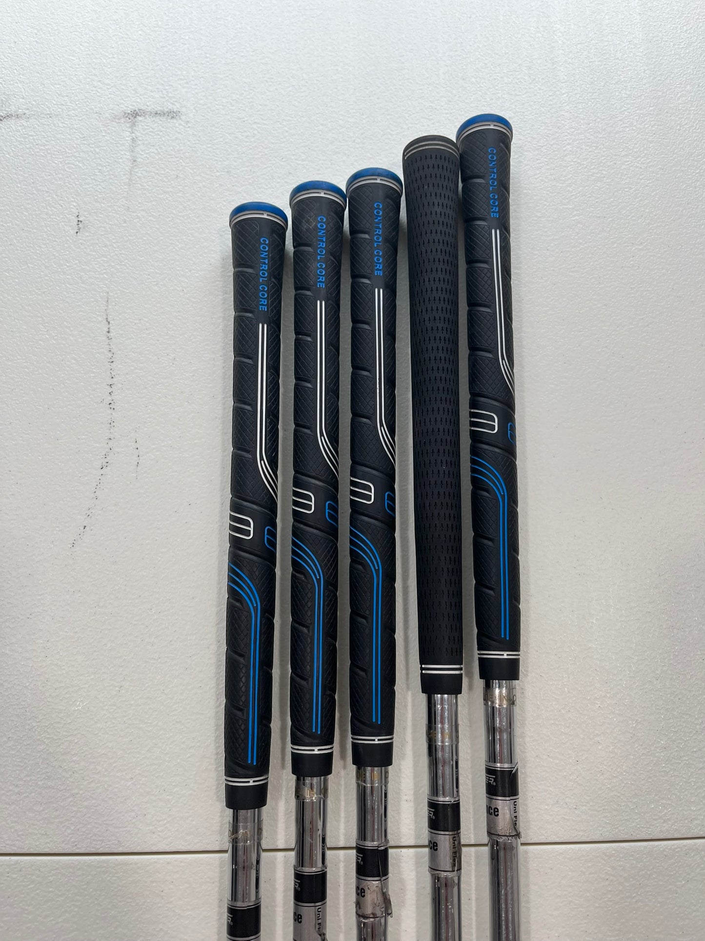 Photo of Adams Tight Lies Iron Set Regular Flex Uniflex