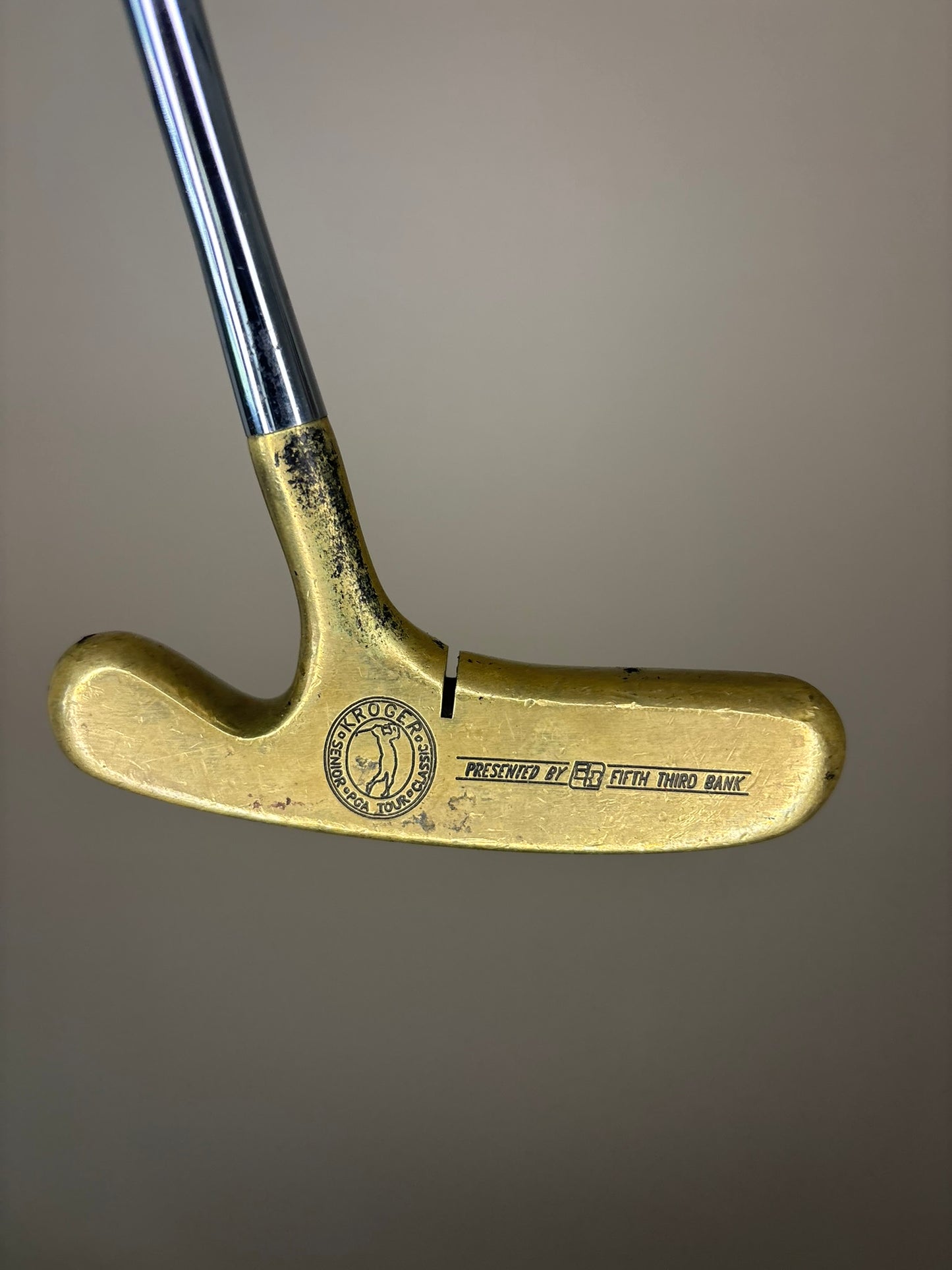 Photo of Vintage Acushnet Bulls Eye Standard Kroger Classic Putter