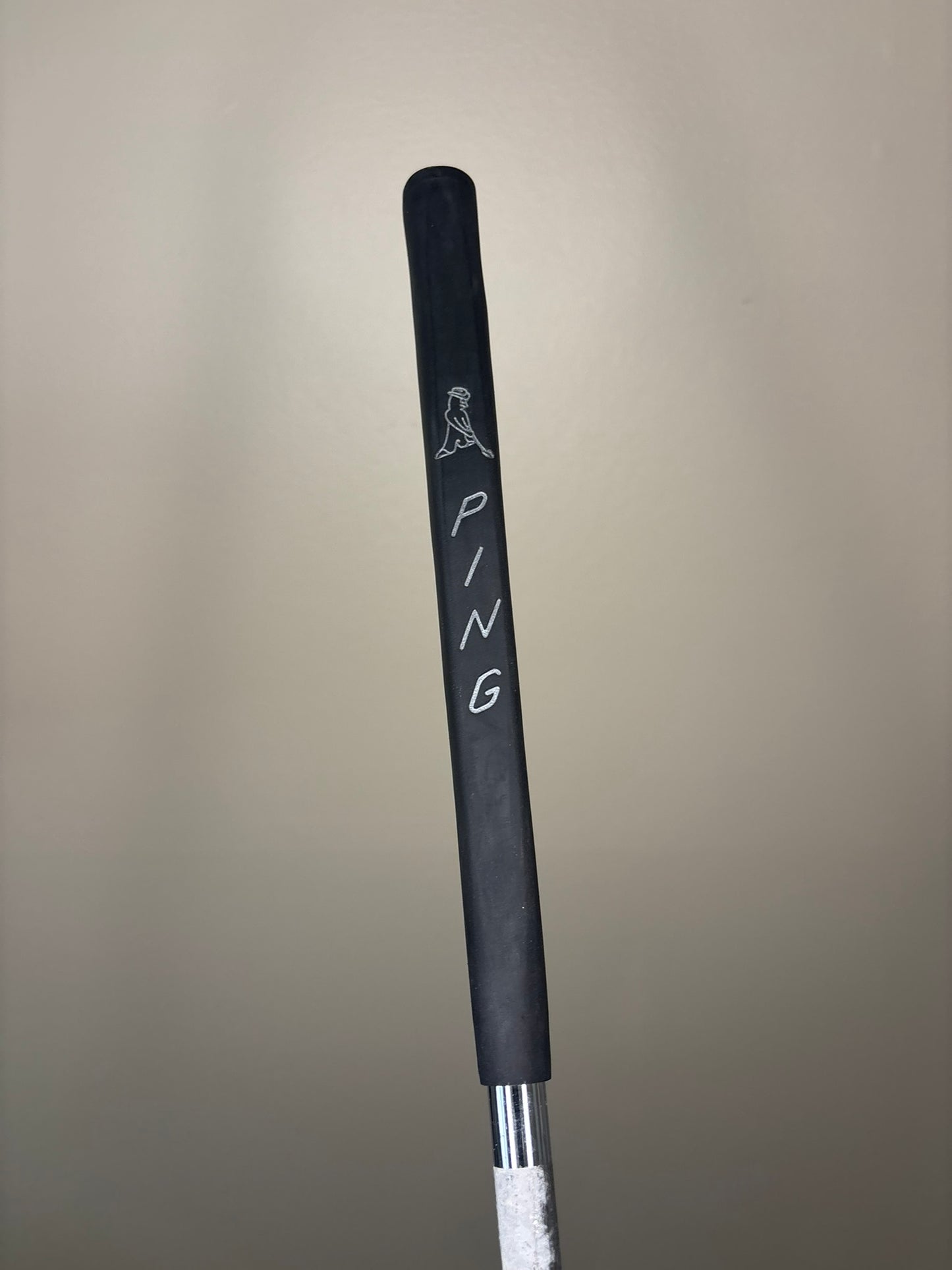 Photo of Vintage Acushnet Bulls Eye Standard Kroger Classic Putter