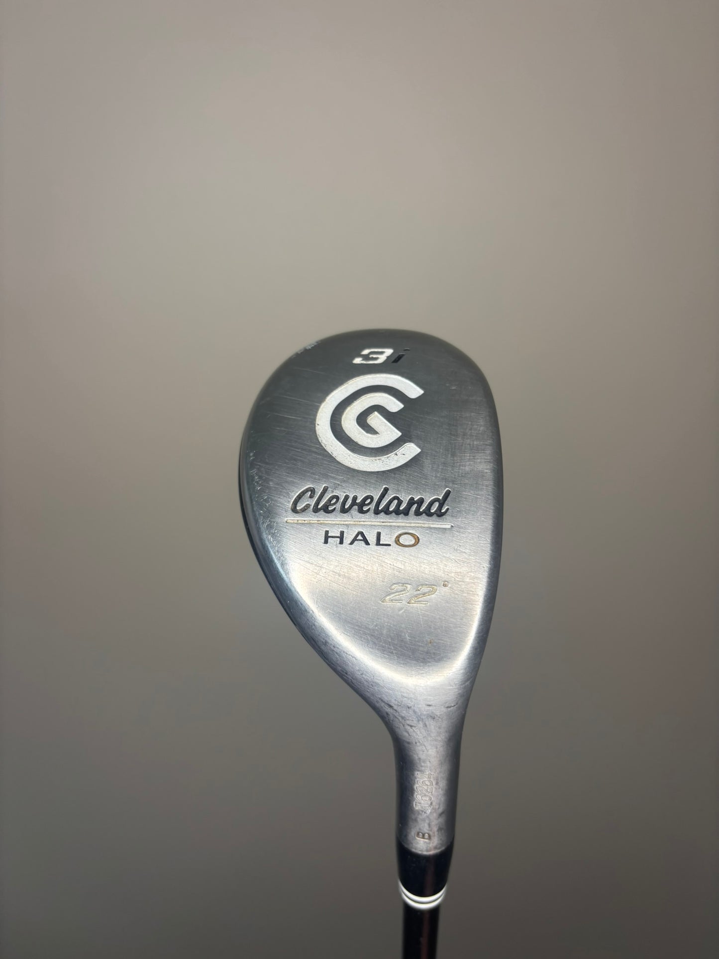 Photo of Cleveland Halo 3 Hybrid 22° Regular Flex Halo Graphite