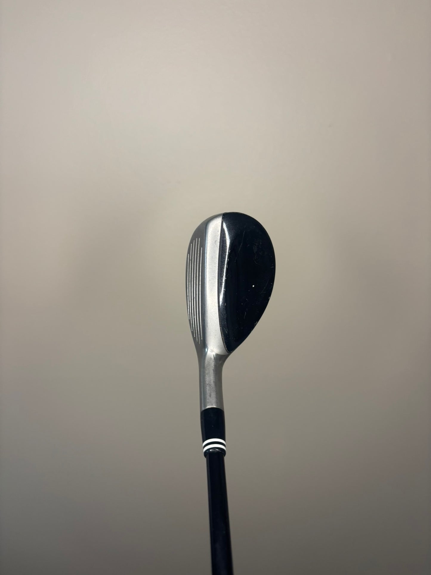 Photo of Cleveland Halo 3 Hybrid 22° Regular Flex Halo Graphite
