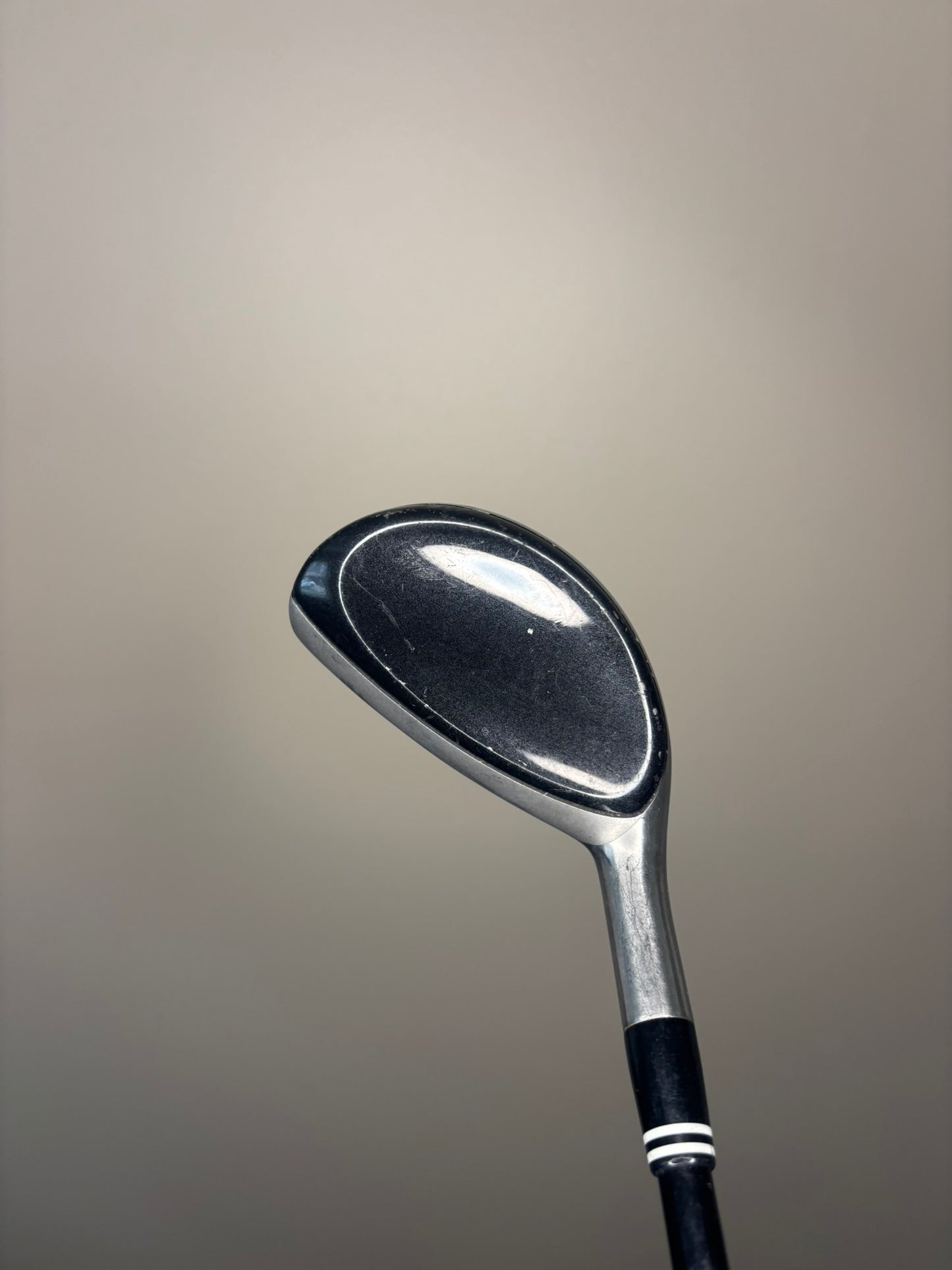 Photo of Cleveland Halo 3 Hybrid 22° Regular Flex Halo Graphite