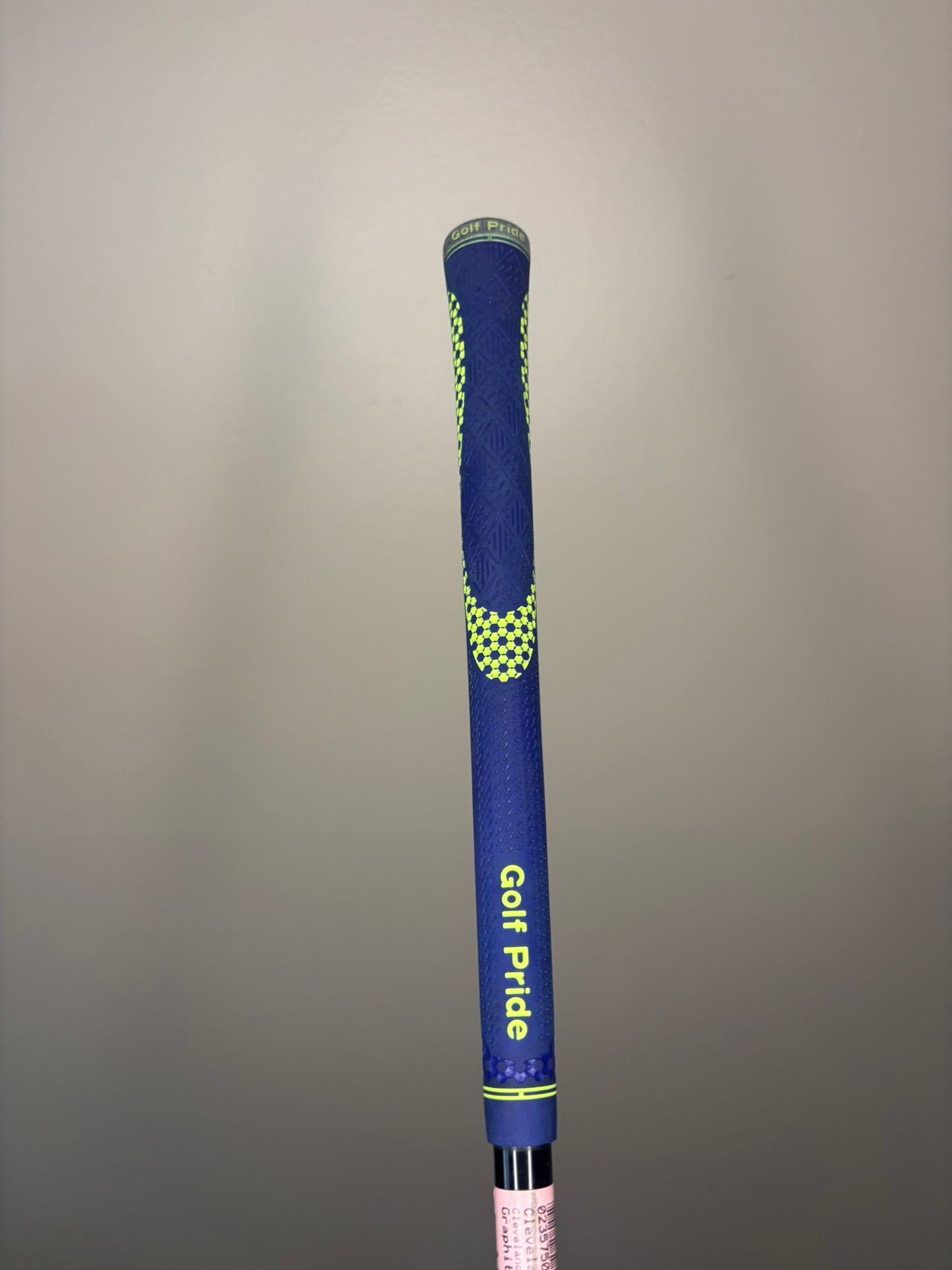 Photo of Cleveland Halo 3 Hybrid 22° Regular Flex Halo Graphite