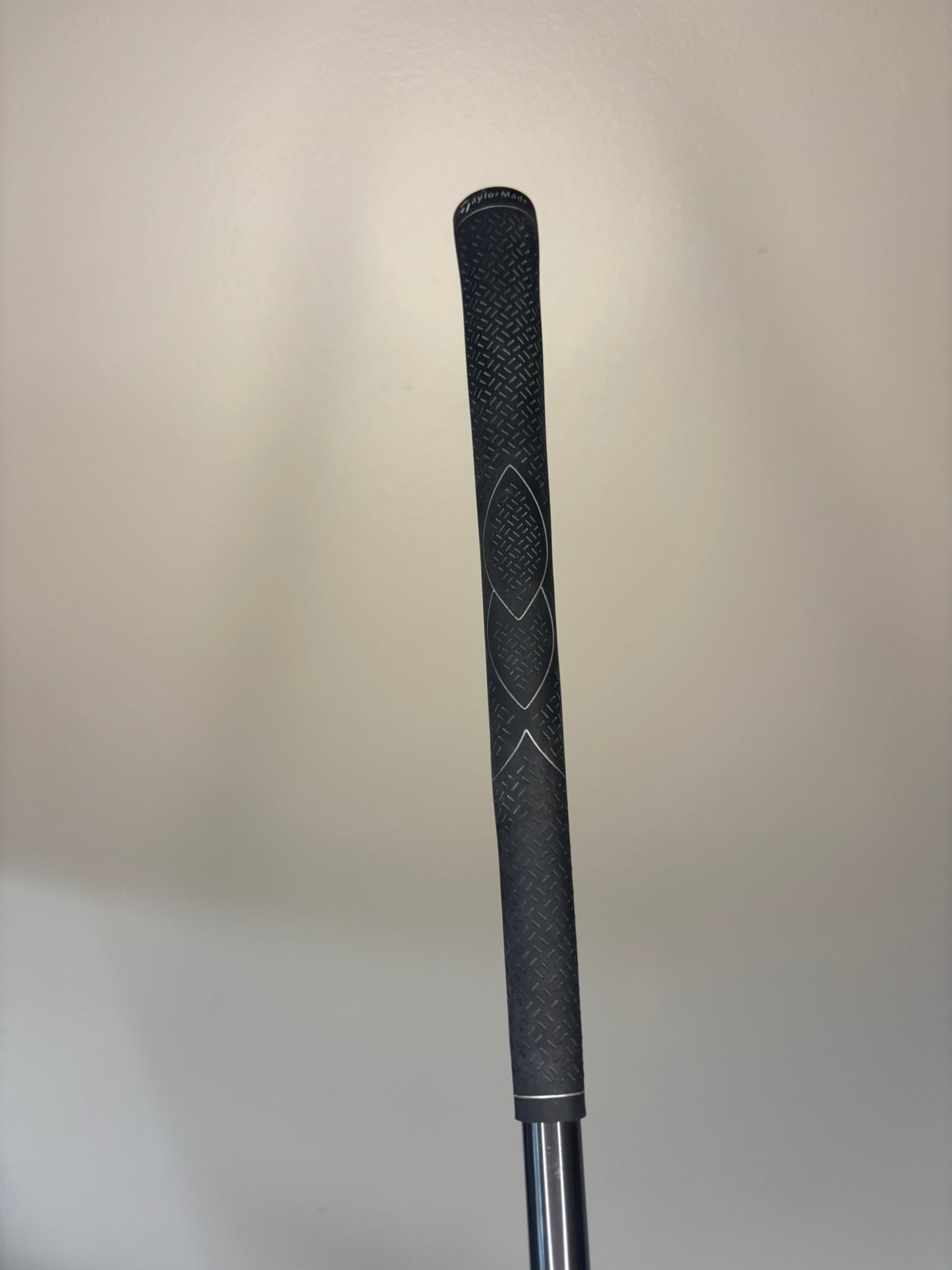 Photo of Taylormade R7 XD 6-Iron Stiff Flex R7-65G