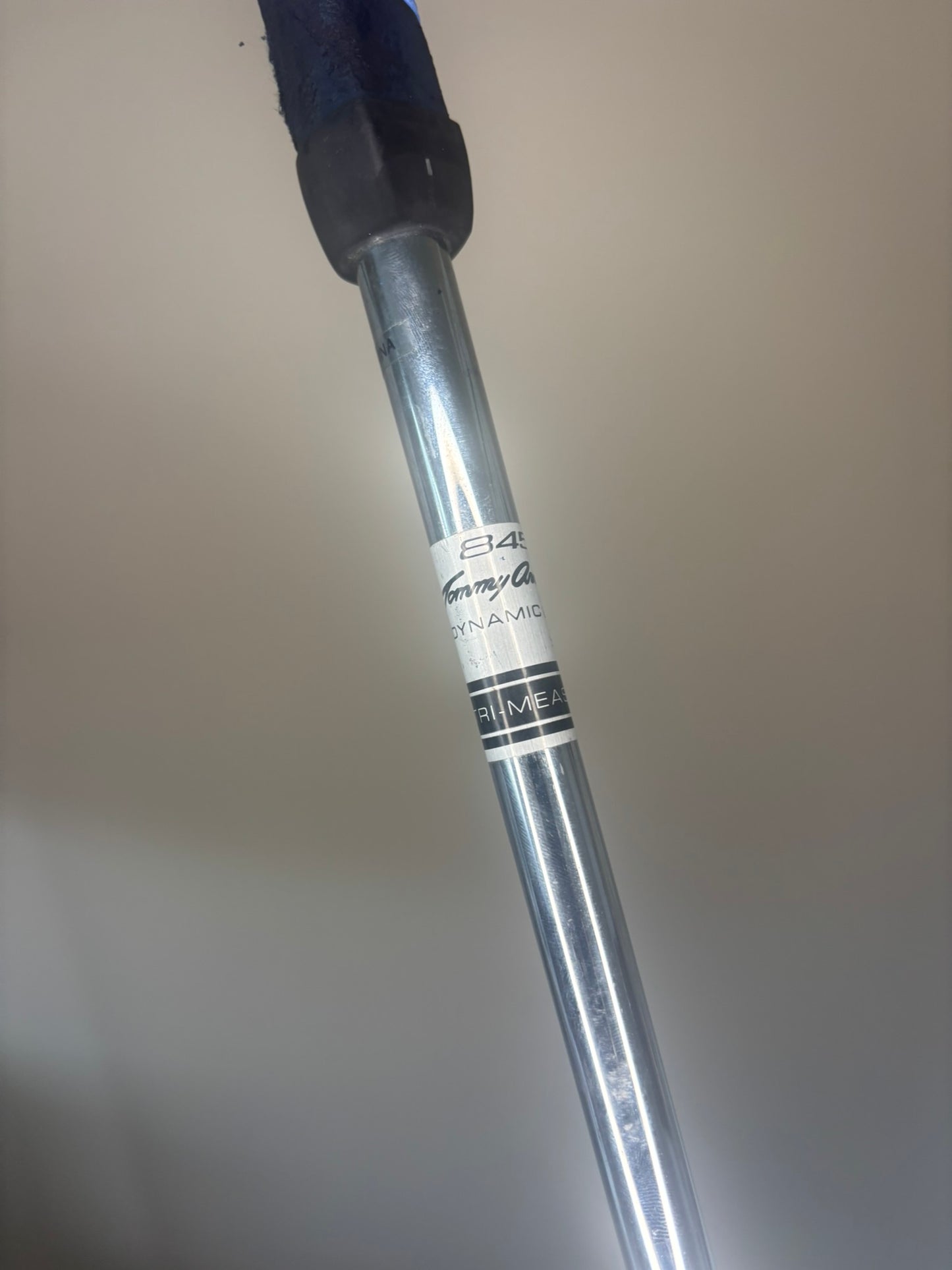 Tommy Armour 845 DLT 06-375 Putter Center Shaft 41″ OLD GRIP