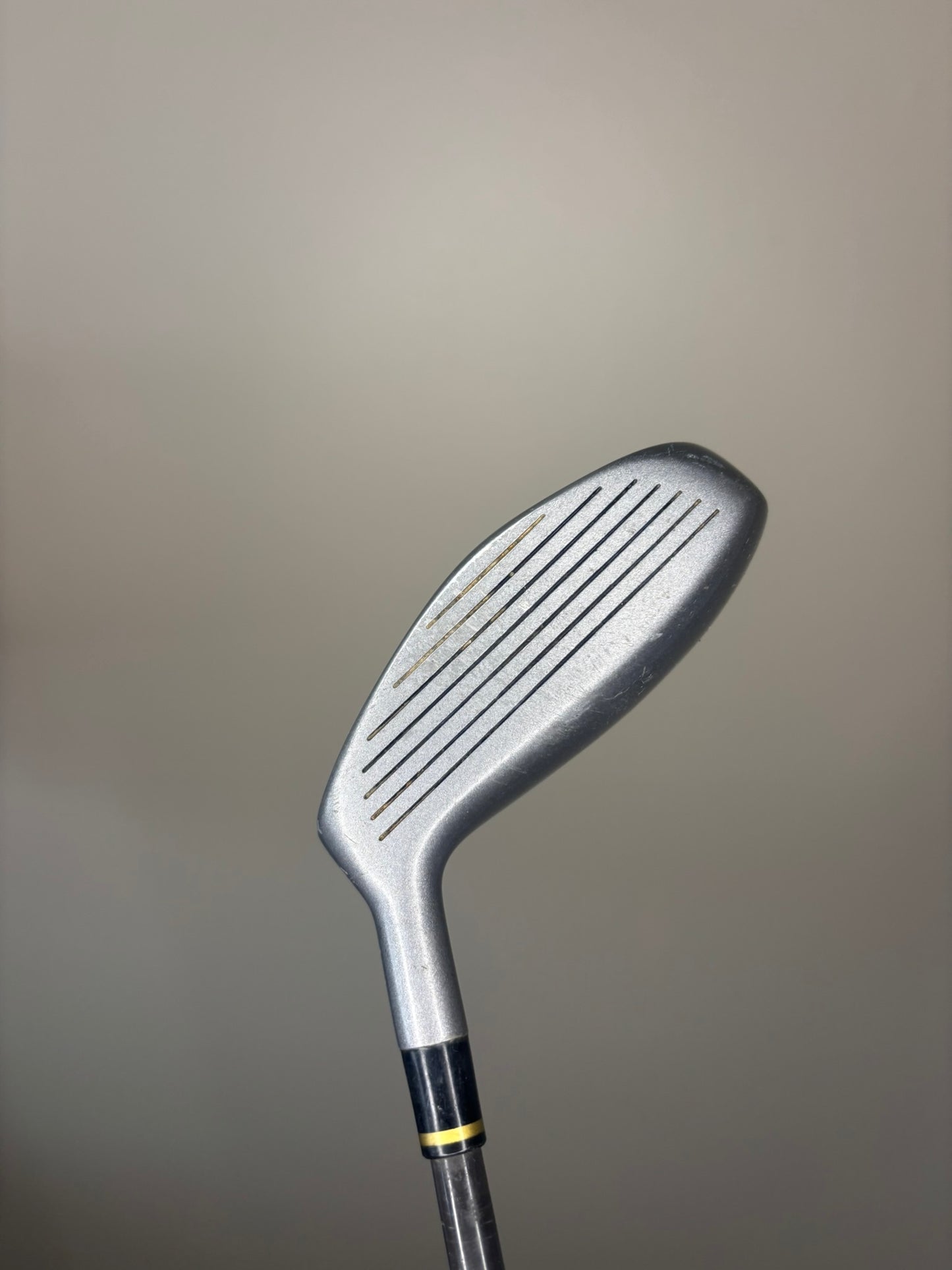 Lo-Pro Silver Diamond 3-Wood 16° Oracle Graphite Regular Flex 43″ Grip Worn