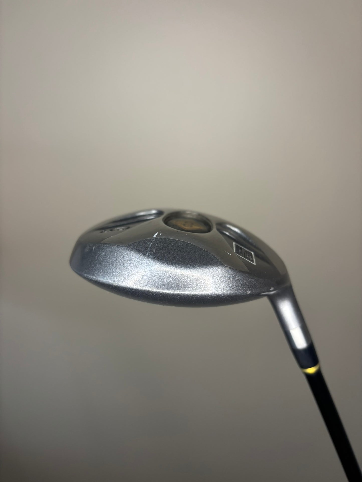 DP Gold Diamond 5-Wood Graphite Shaft 42″