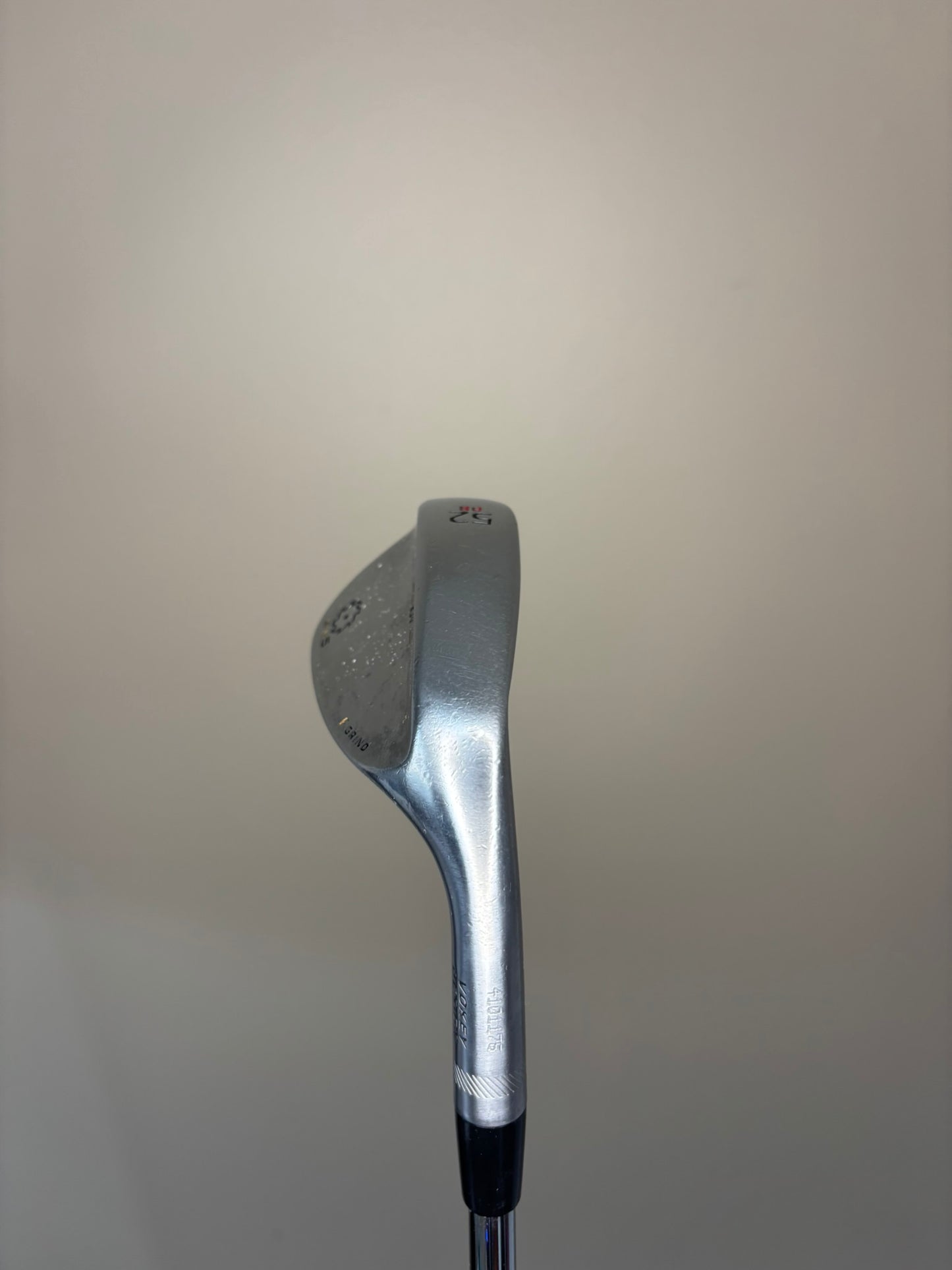 Titleist Vokey SM5 Tour Chrome Gap Wedge 52° / 8F Wedge Flex 35.5″ NICE