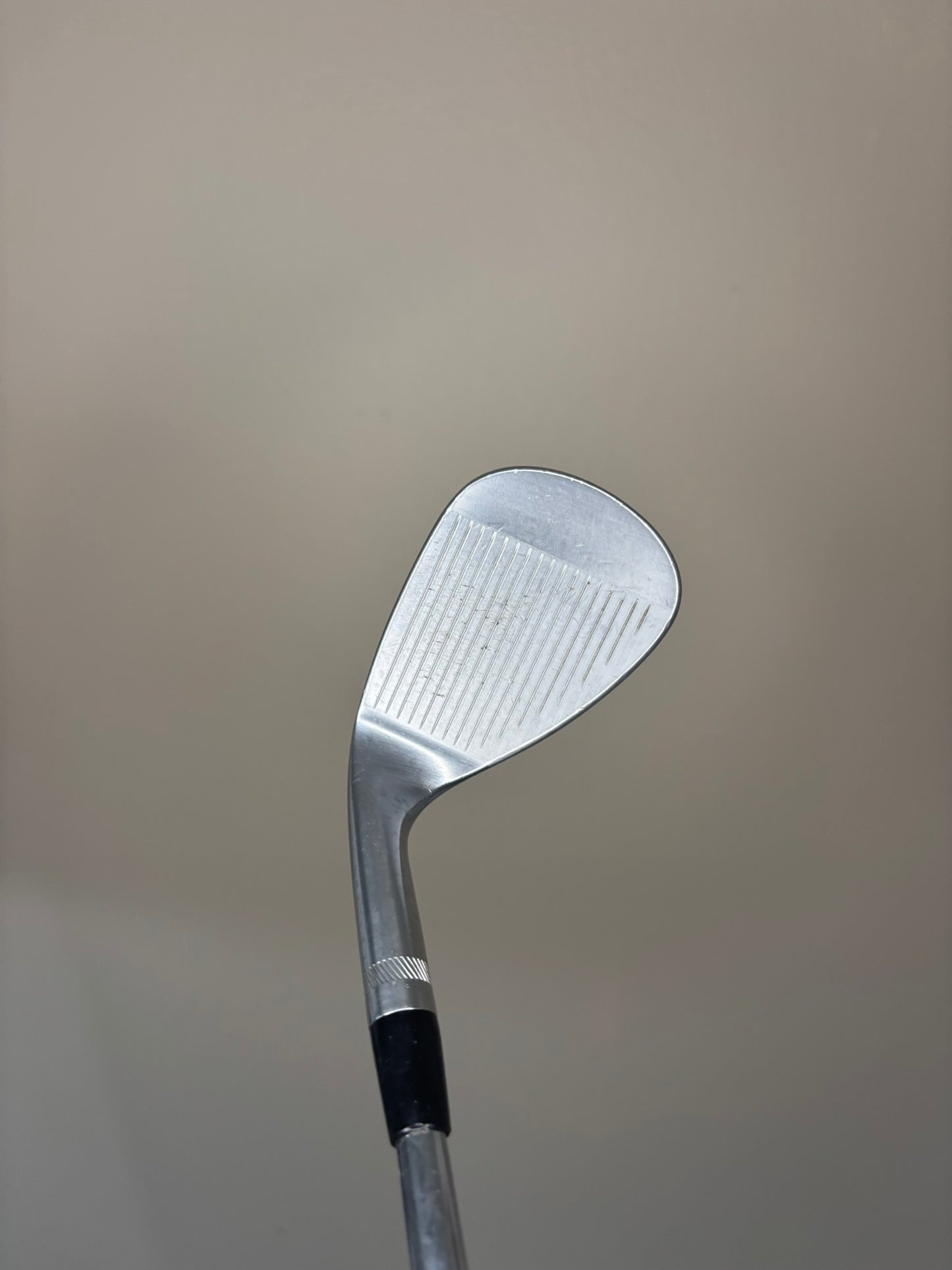 Titleist Vokey SM6 Tour Chrome Sand Wedge 56° / 10S Wedge Flex 35.5″ NICE