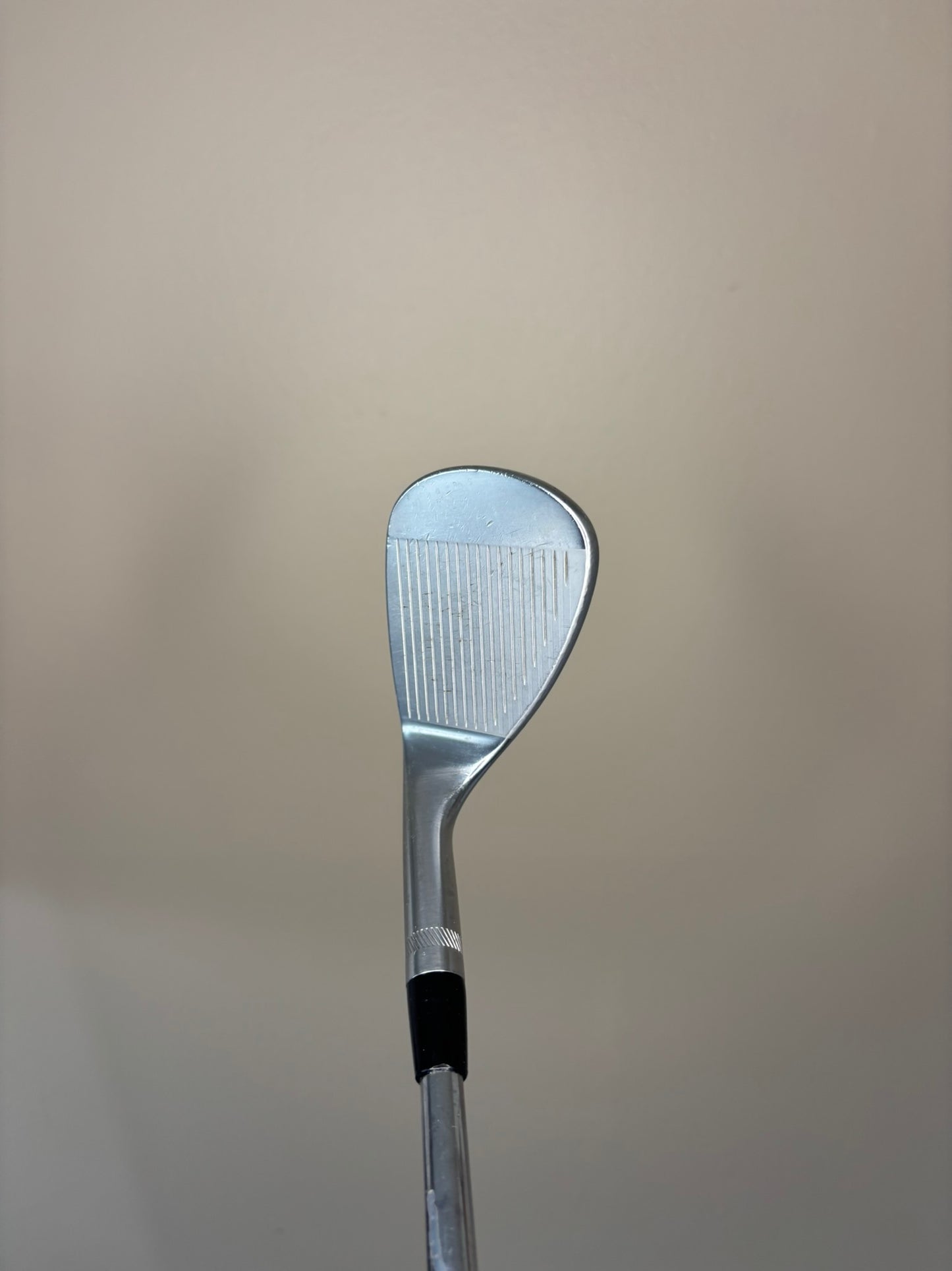 Titleist Vokey SM6 Tour Chrome Sand Wedge 56° / 10S Wedge Flex 35.5″ NICE