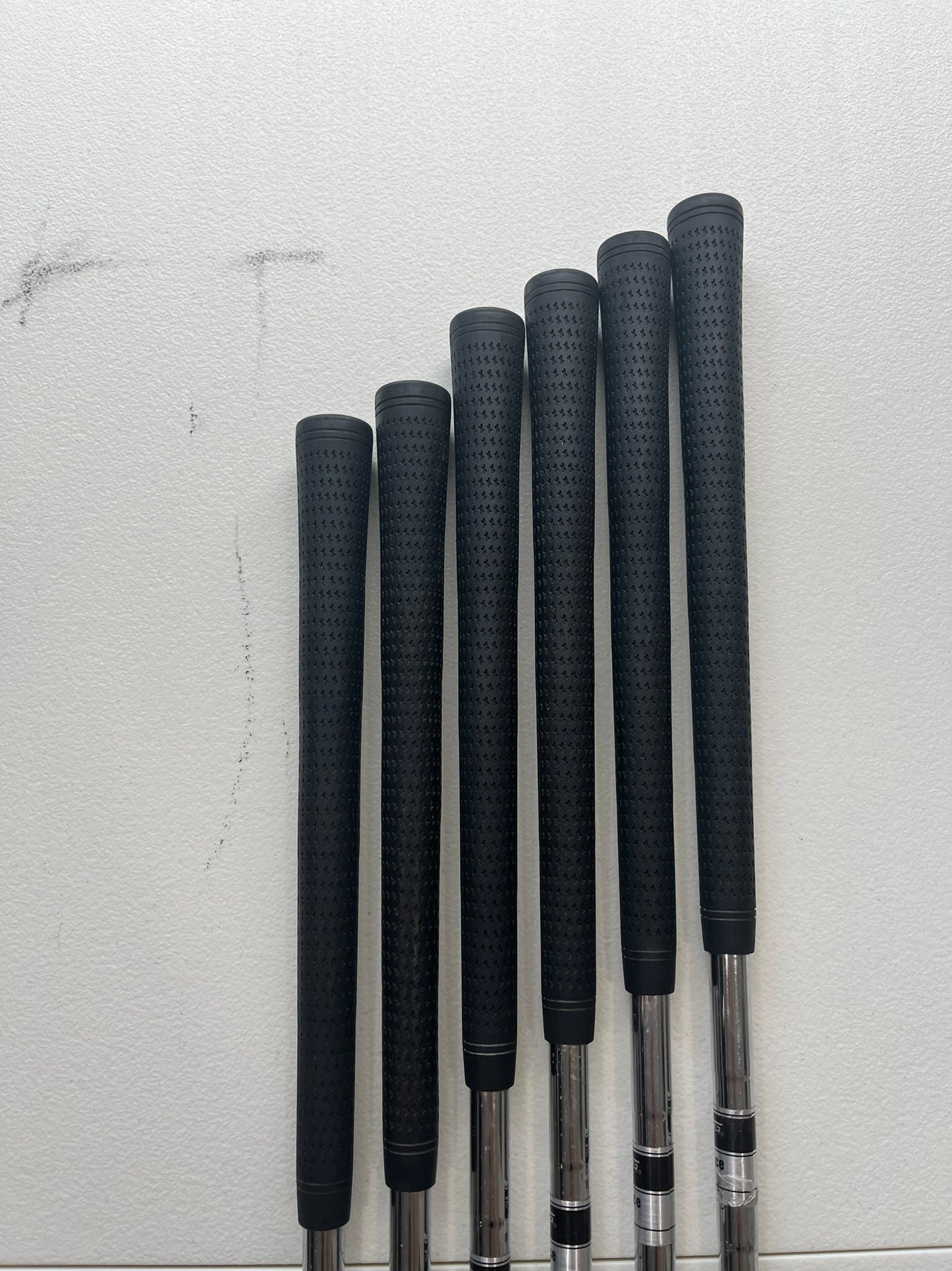 Photo of Adams GT Xtreme Iron Set Regular Flex True Temper Mid