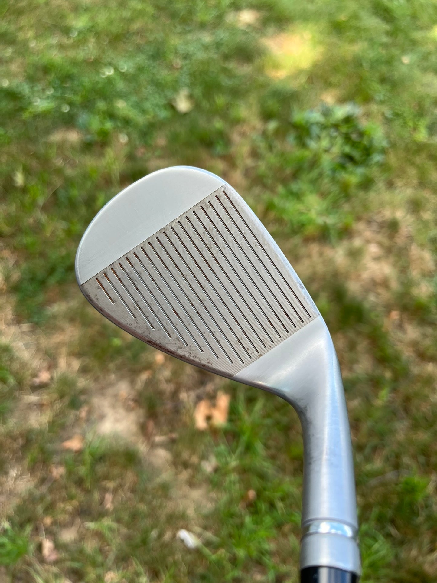 Taylormade Milled Grind 4 Sand Wedge 56° / 12 Wedge Flex Lefty 35.25″ NICE