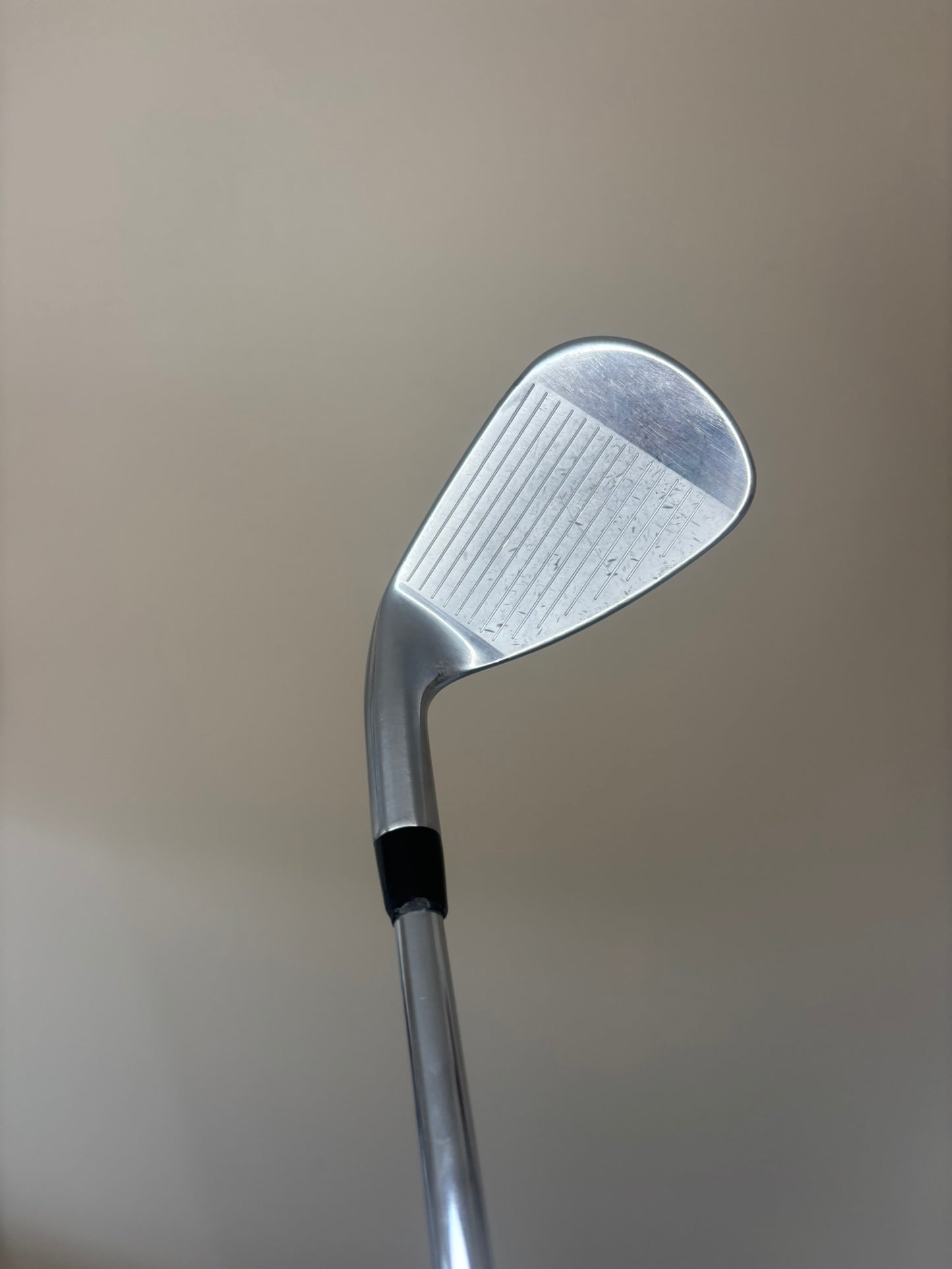 Photo of Titleist 2021 T300 Gap Wedge 48° Regular Flex Amt Red R300
