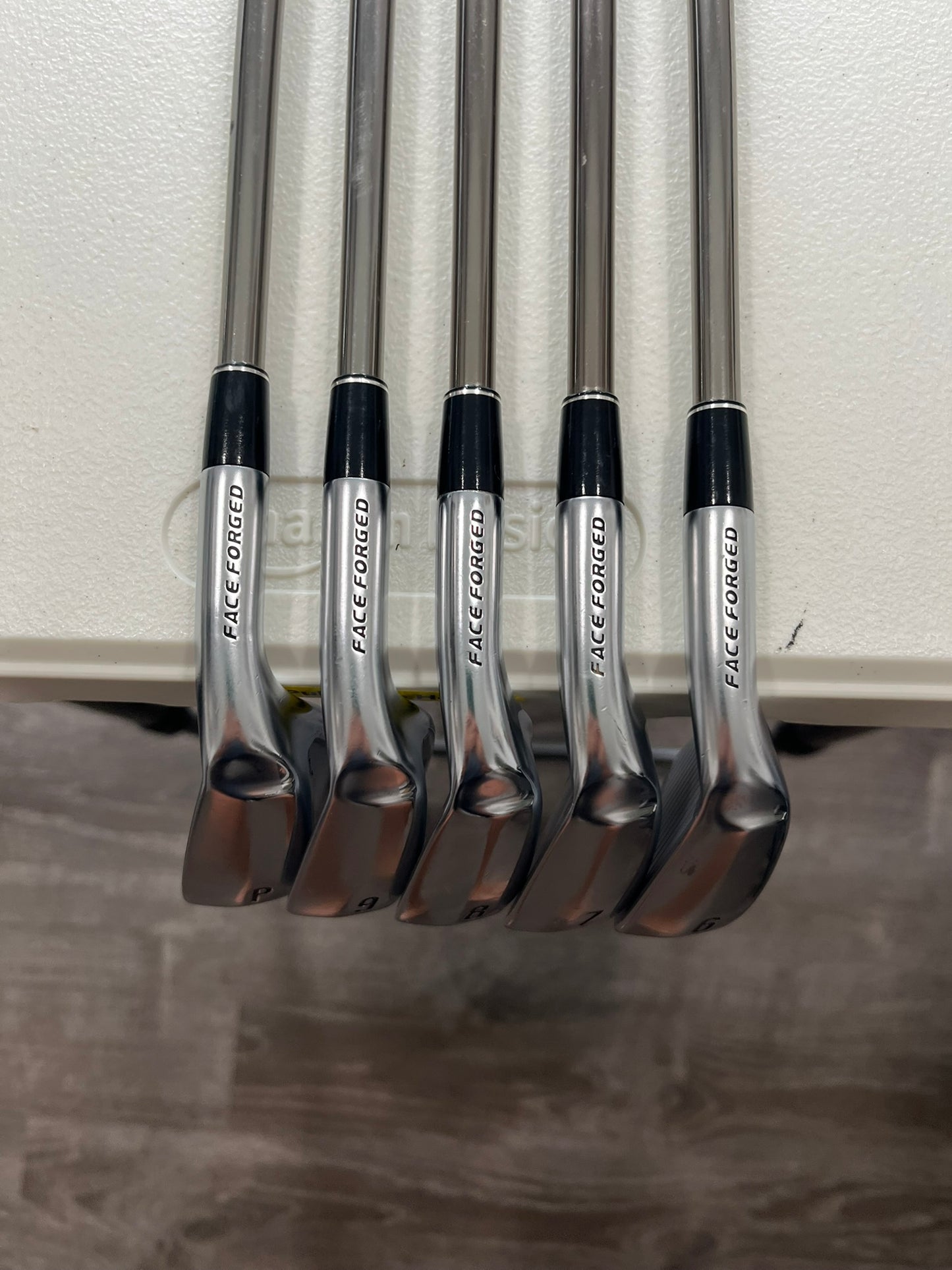 Srixon ZX4 Iron Set 6-PW Recoil F3 Regular Flex +3/4″ NICE