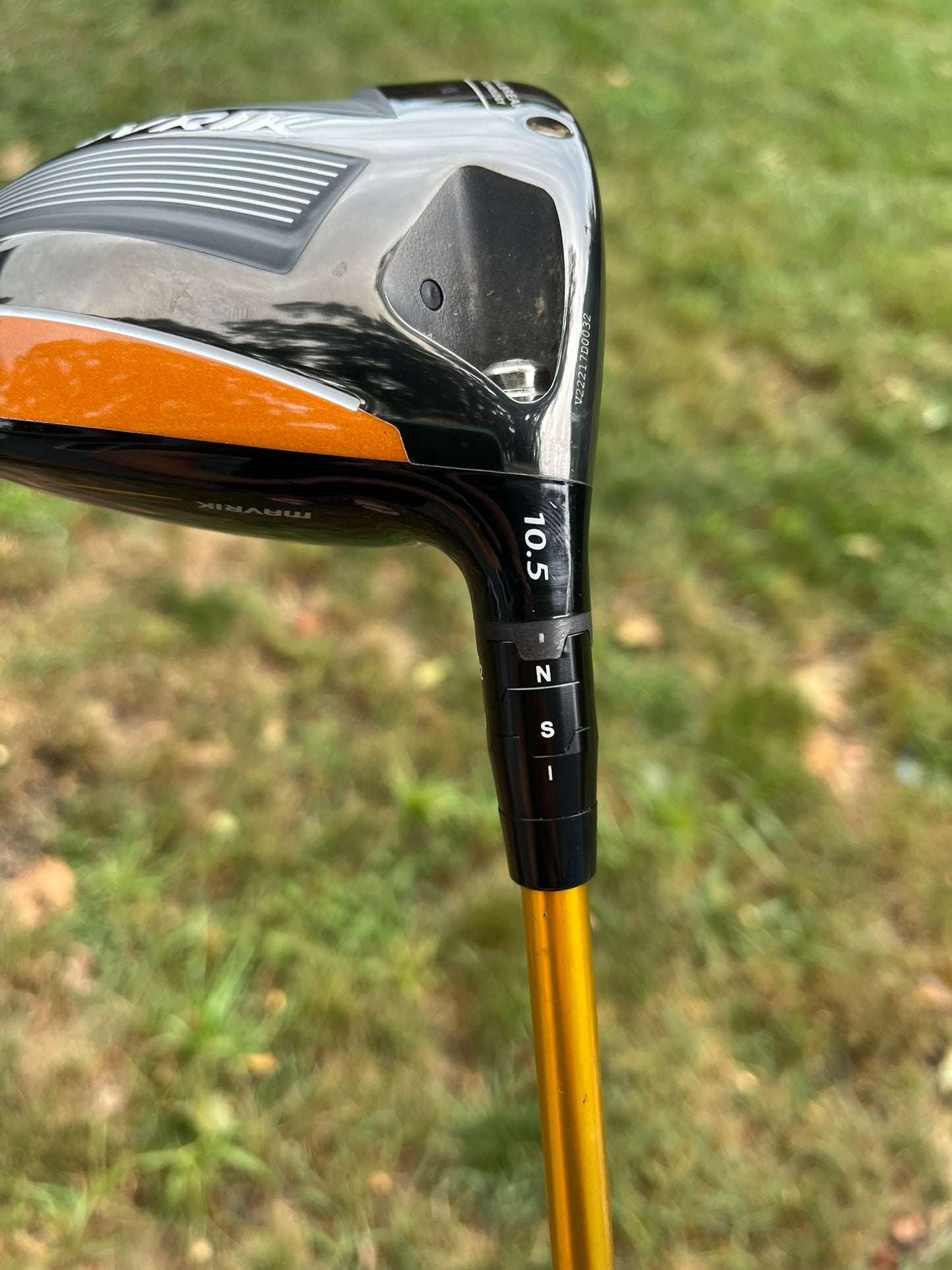 Callaway Mavrik Driver 10.5° Miyazaki C. Kua 59 Stiff Flex 45″ +HC NICE