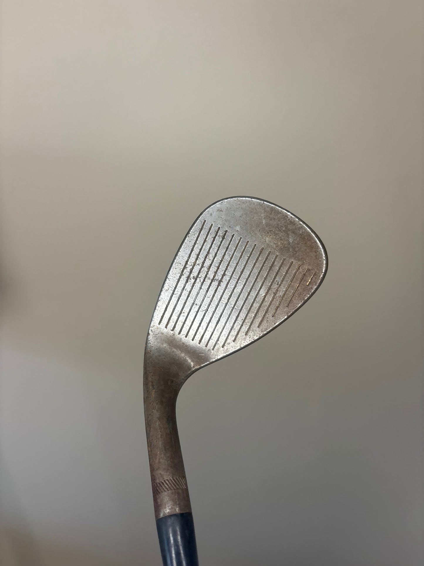 Titleist Vokey Oil Can Raw Sand Wedge 54° / 10 Wedge Flex 35.25″