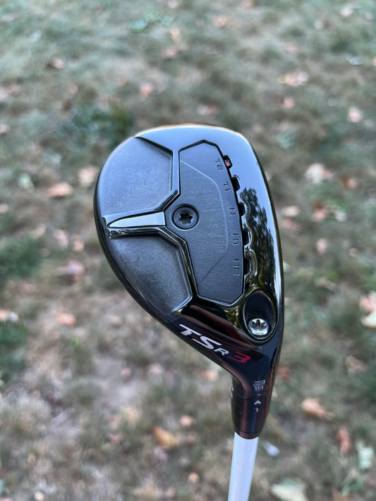 Photo of Titleist TSR3 3 Hybrid 19° Regular Flex Tour Ad 50