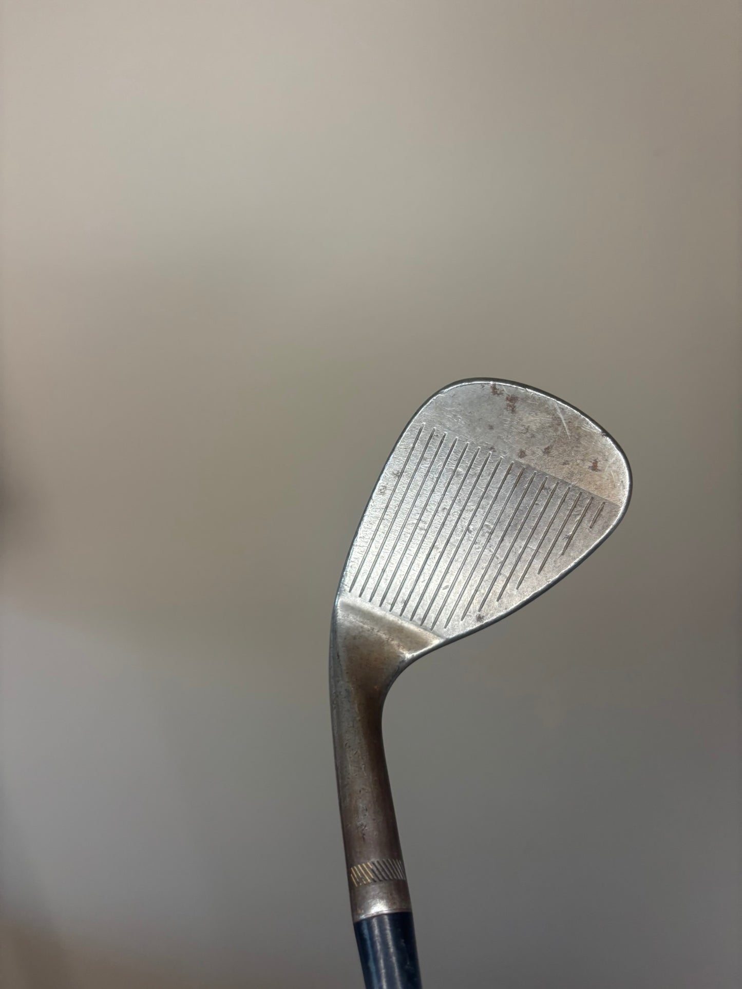 Titleist Vokey SM4 Oil Can Sand Wedge 56° / 14 DG Spinner Wedge Flex 35.25″ NICE