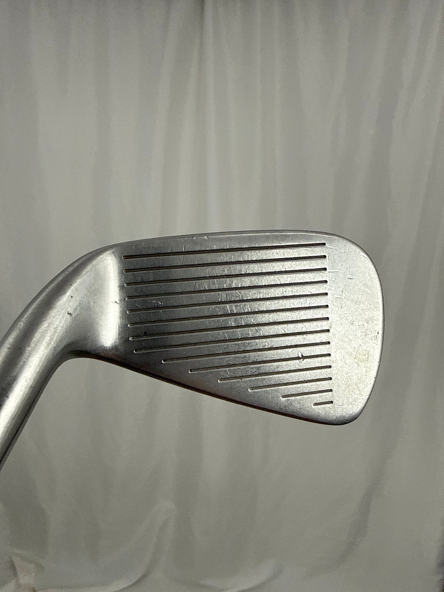 Photo of Titleist DCI 981 4-Iron 25° True Temper Dynamic Gold