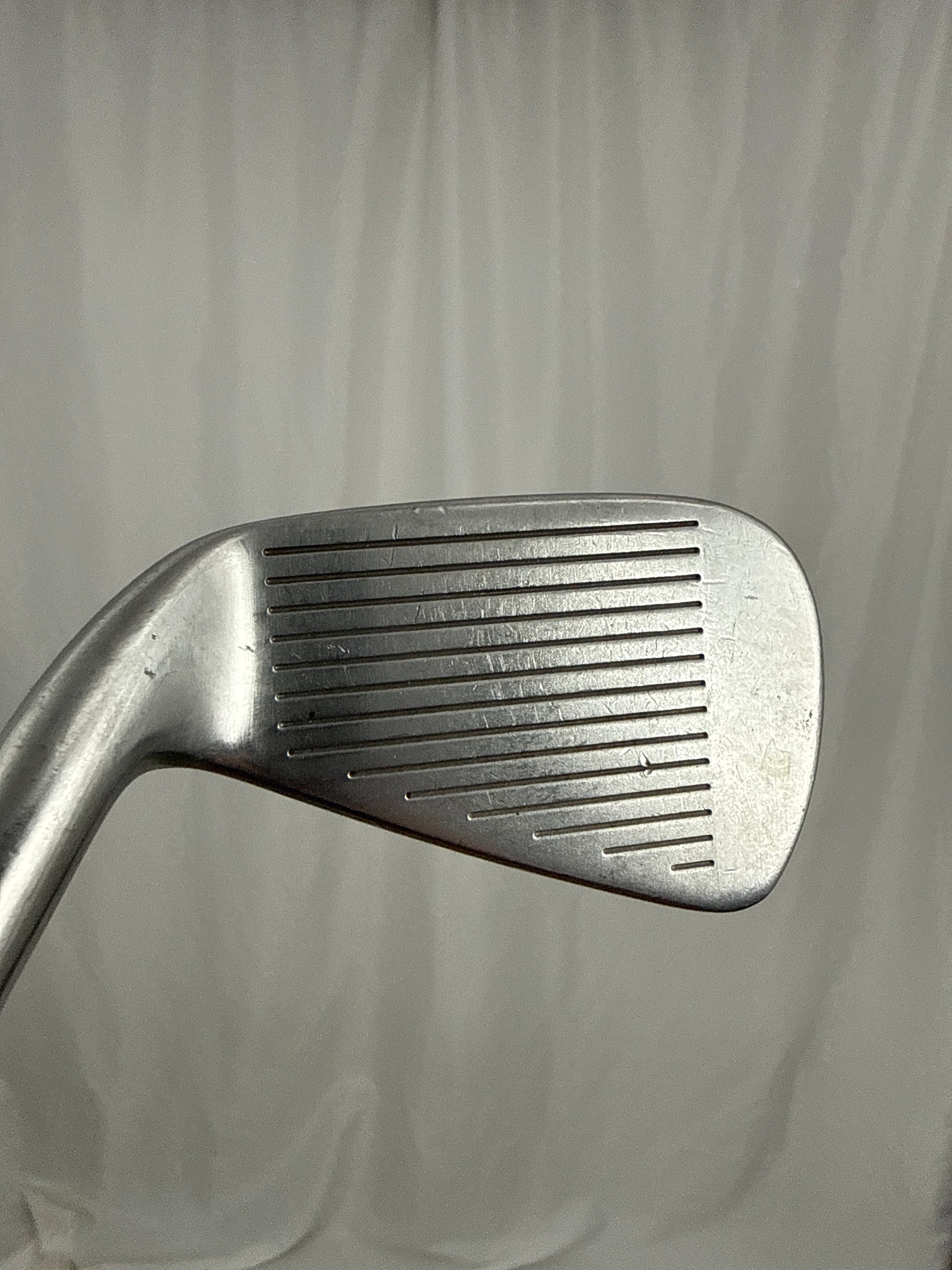 Photo of Titleist DCI 981 4-Iron 25° True Temper Dynamic Gold