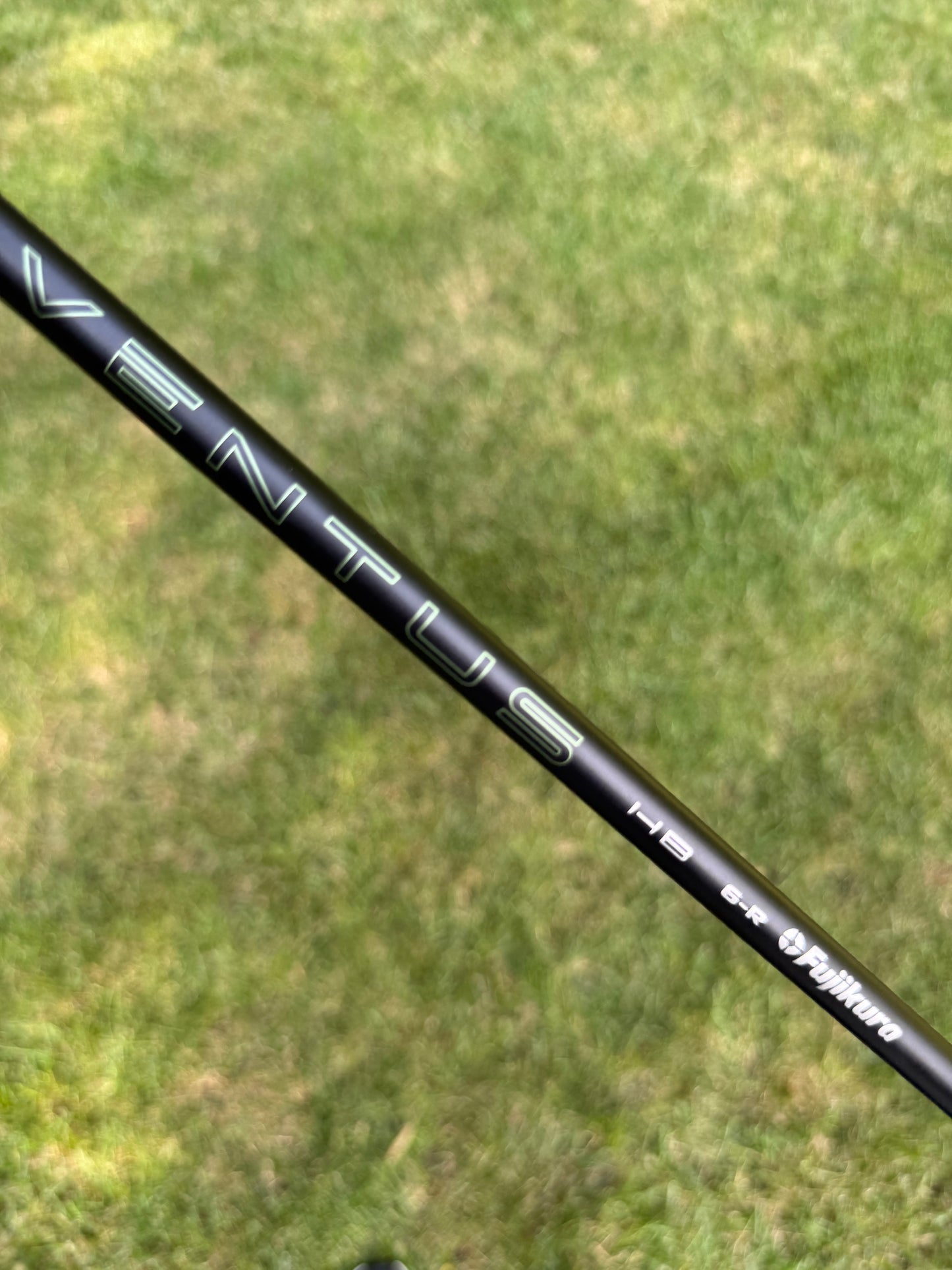 TaylorMade Qi35 Rescue 4 Hybrid 22° Ventus HB 6R Regular Flex 40″ MINT