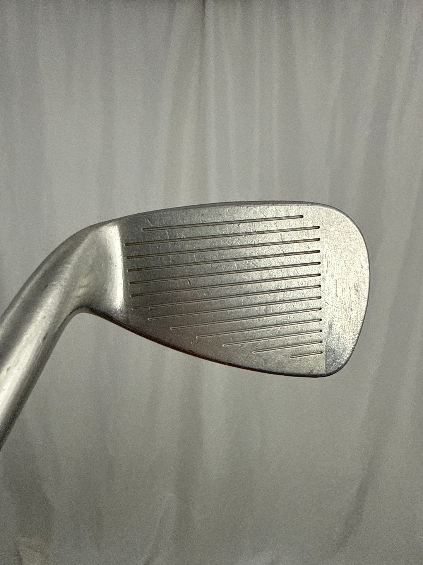 Photo of Titleist 804.OS 9-Iron 42° Stiff Flex Ns Pro 970
