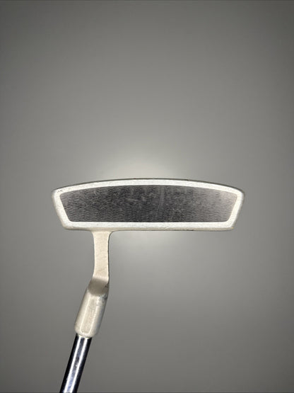 Photo of Spalding Pro Series 450 Putter 34.25