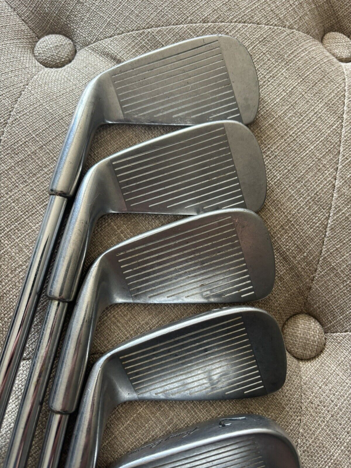 NICE Tommy Armour Concept 2 Iron Set 3-9 Regular Flex Steel Shafts