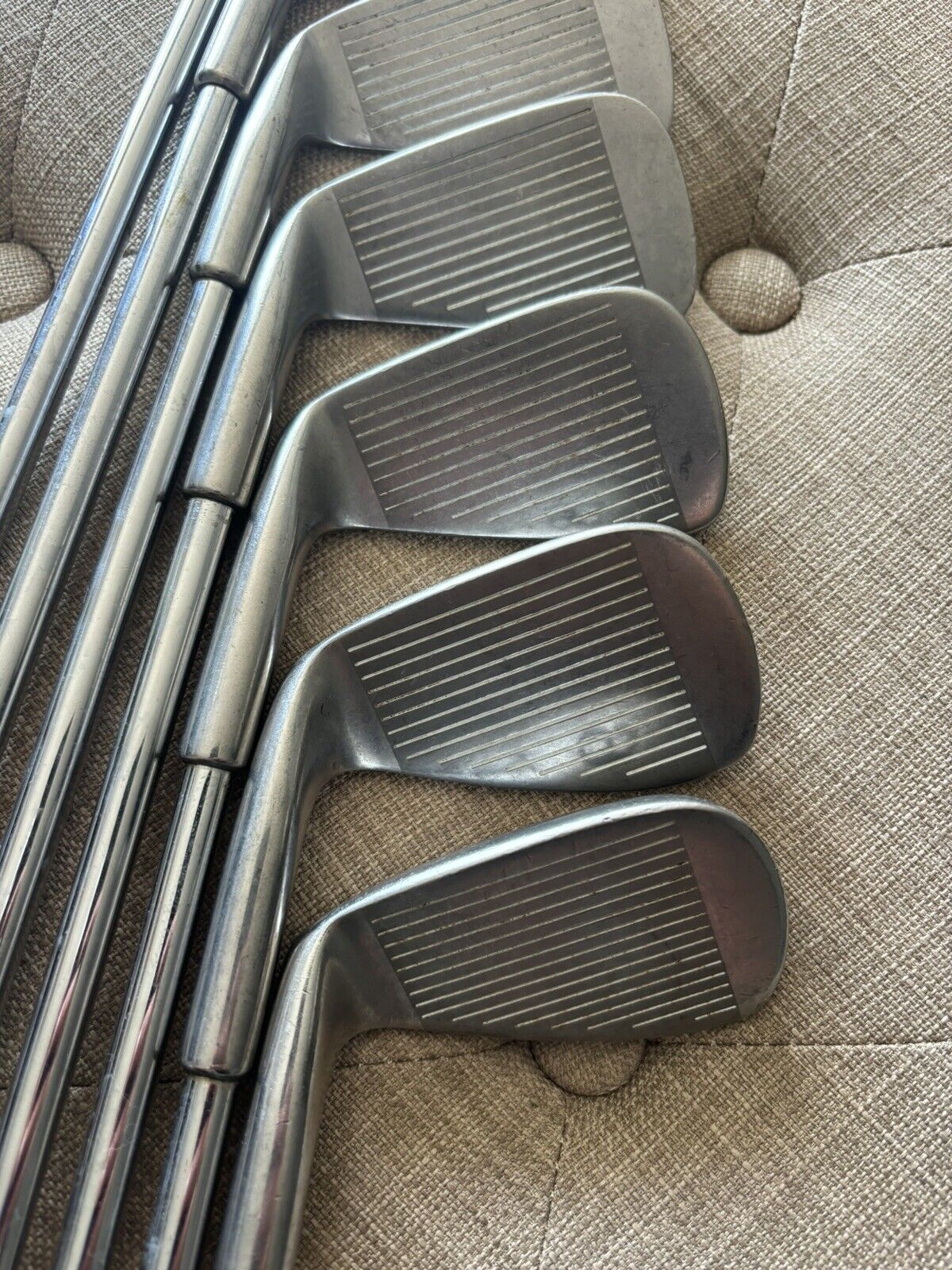 NICE Tommy Armour Concept 2 Iron Set 3-9 Regular Flex Steel Shafts