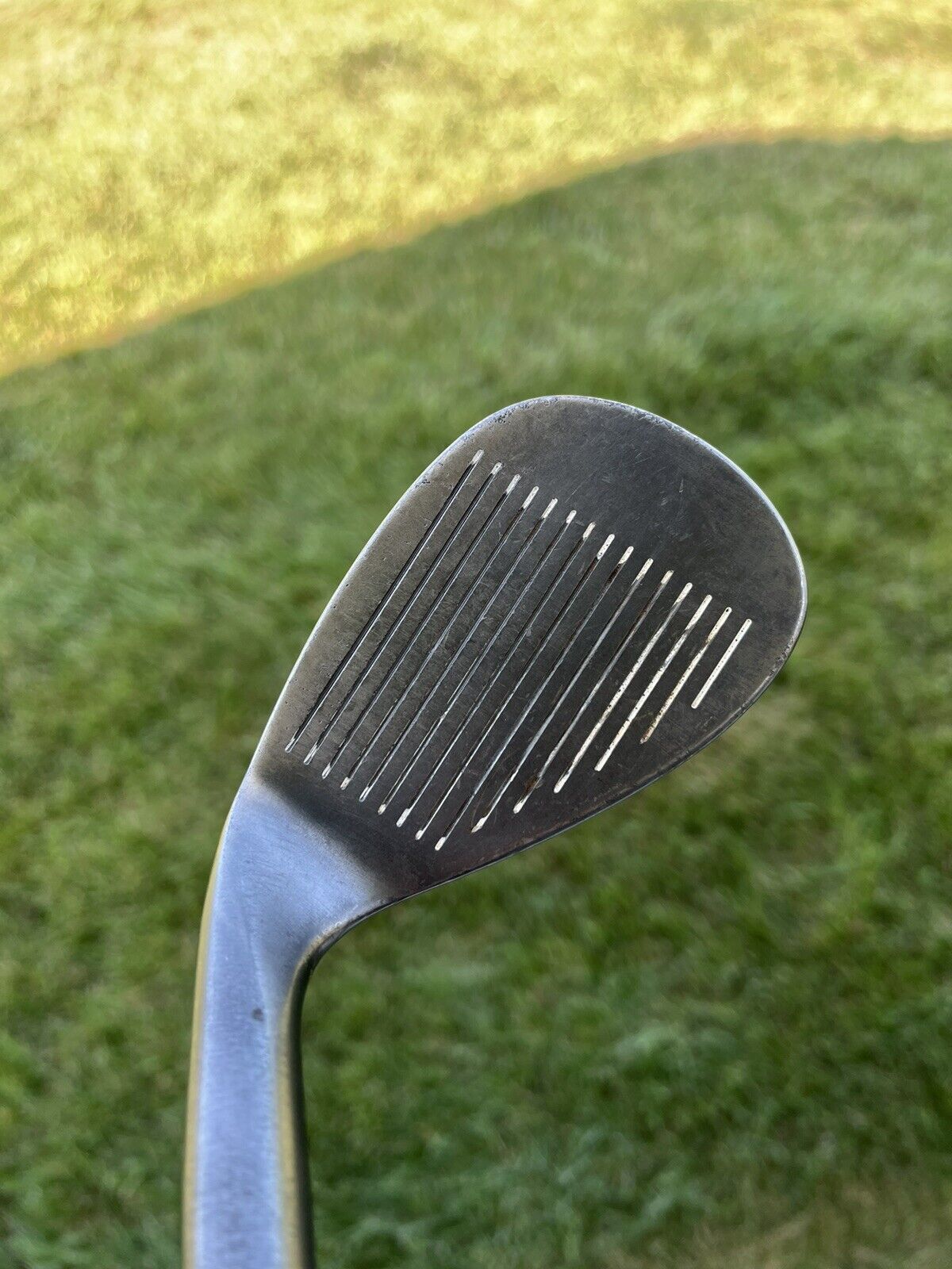 NICE Professional Open Series 690 Gap Wedge 52/10 Black Wedge Flex Steel