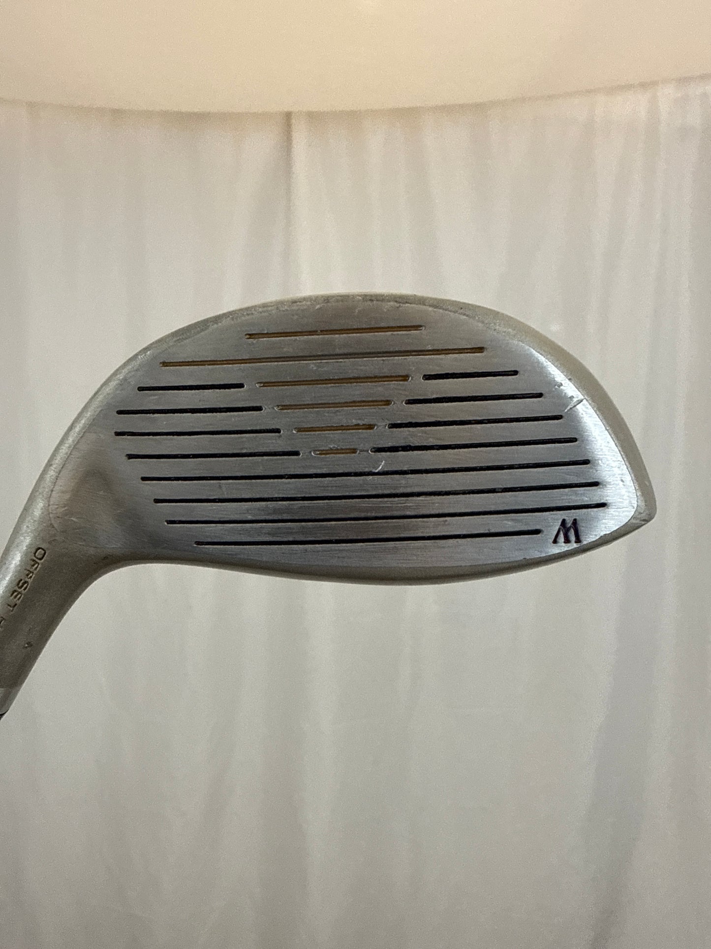 Photo of Wilson Oversize Pro Staff Driver 12° Ladies Flex Re-Flex