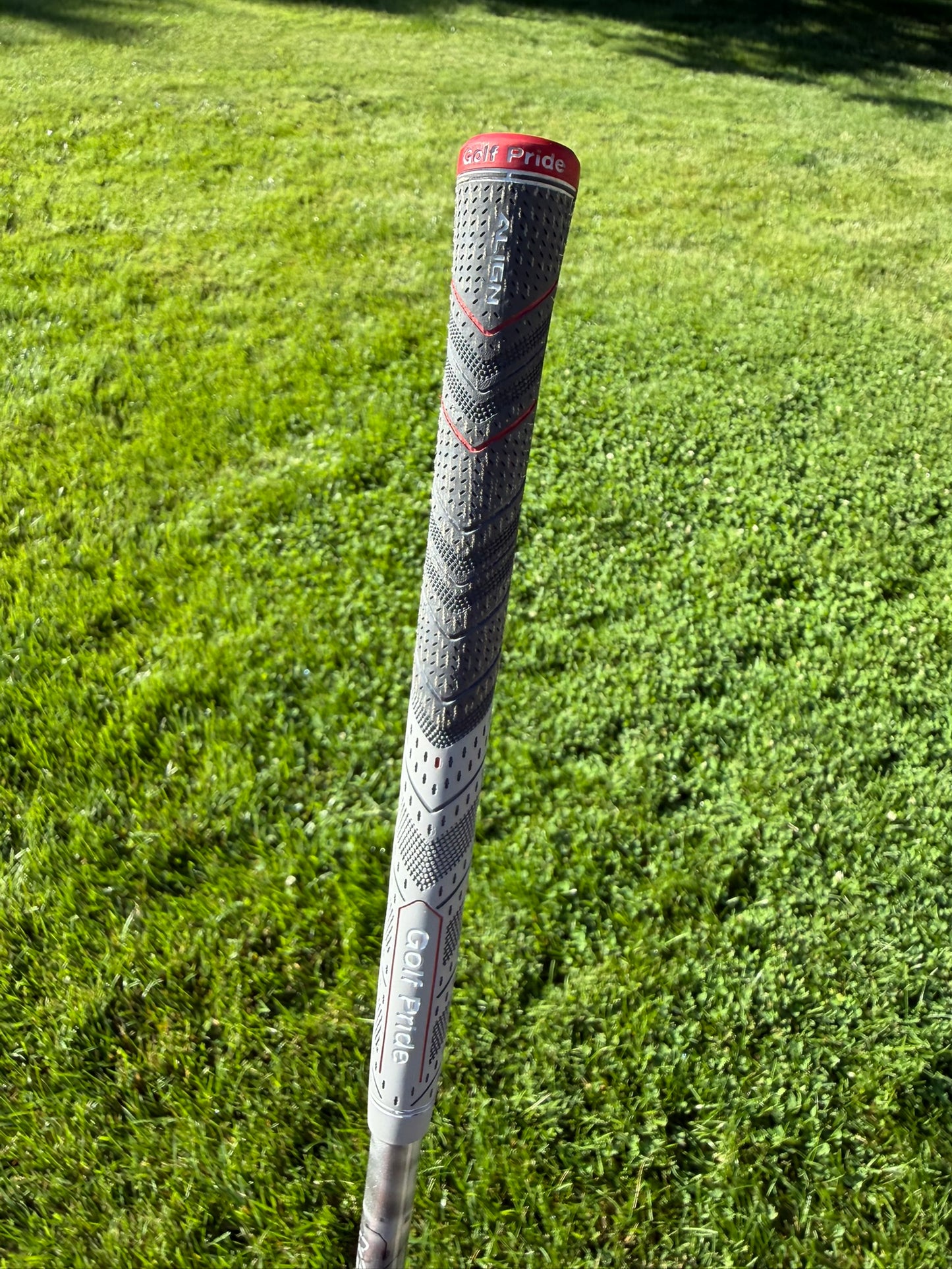 Titleist 915 D2 Driver 9.5° Rogue 110 MSI Extra Stiff Flex 43.75" +HC NICE