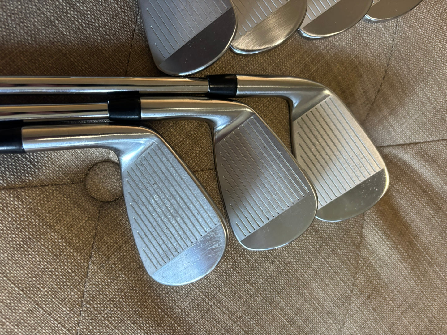 Titleist 2021 T200 Iron Set 4-PW AMT Tour White S300 Stiff Flex +1/4″ NICE