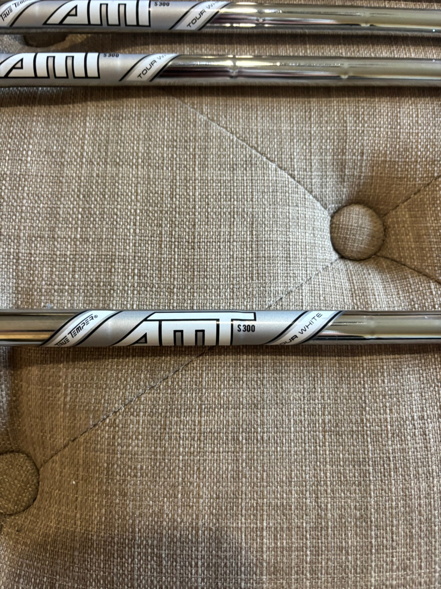 Titleist 2021 T200 Iron Set 4-PW AMT Tour White S300 Stiff Flex +1/4″ NICE