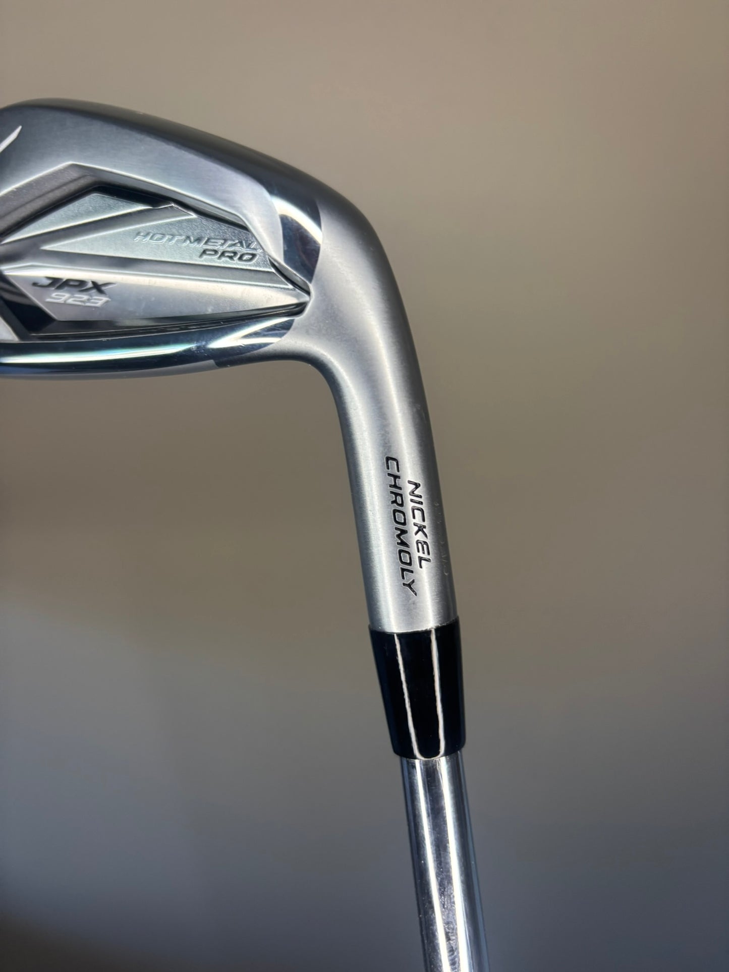 Mizuno JPX 923 Hot Metal Pro 7-Iron DG 105 S300 Stiff Flex 37″ MINT