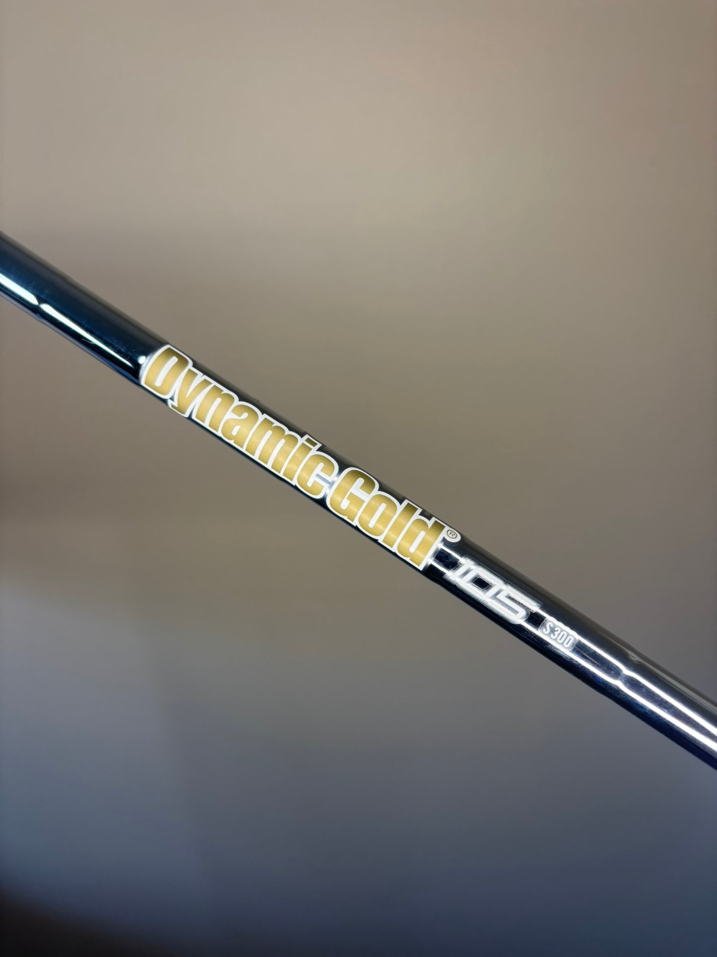 Mizuno JPX 923 Hot Metal Pro 7-Iron DG 105 S300 Stiff Flex 37″ MINT